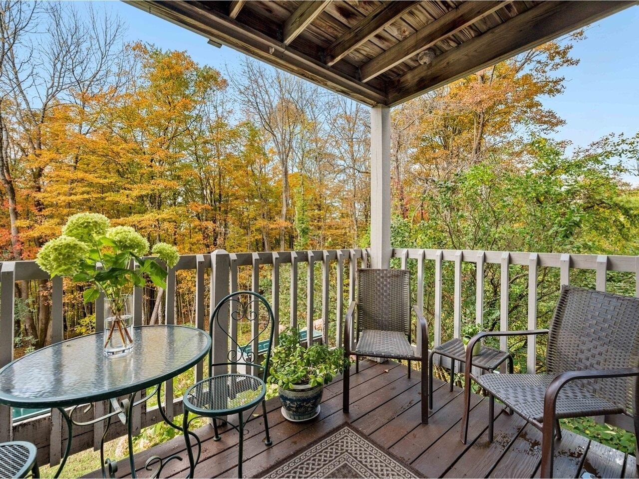 288 Cityside Drive Property Photo 12