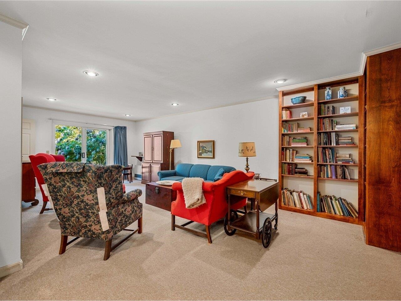 288 Cityside Drive Property Photo 25