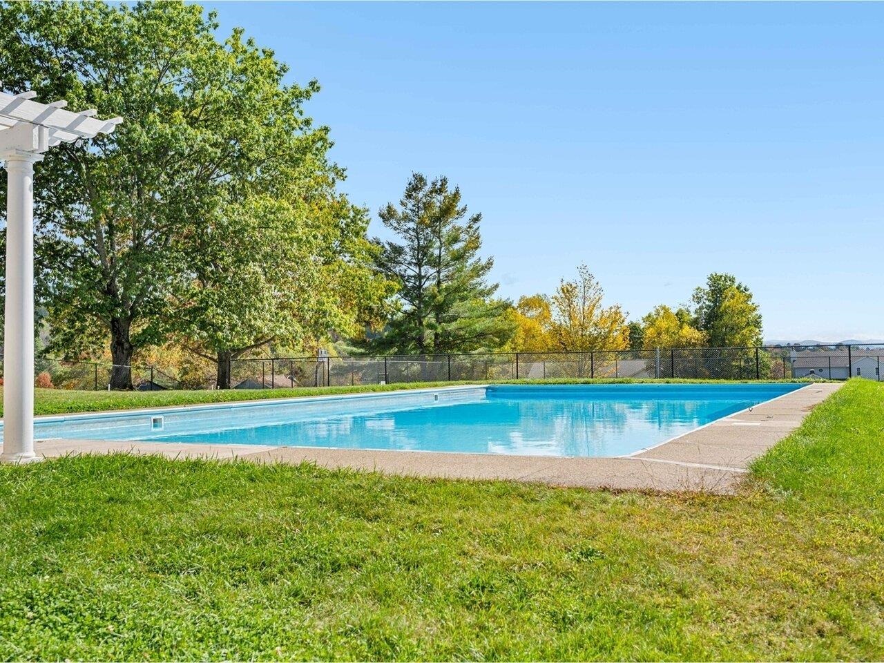 288 Cityside Drive Property Photo 29