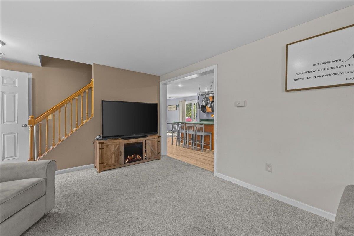 5653 Us Rt 7 Property Photo 9