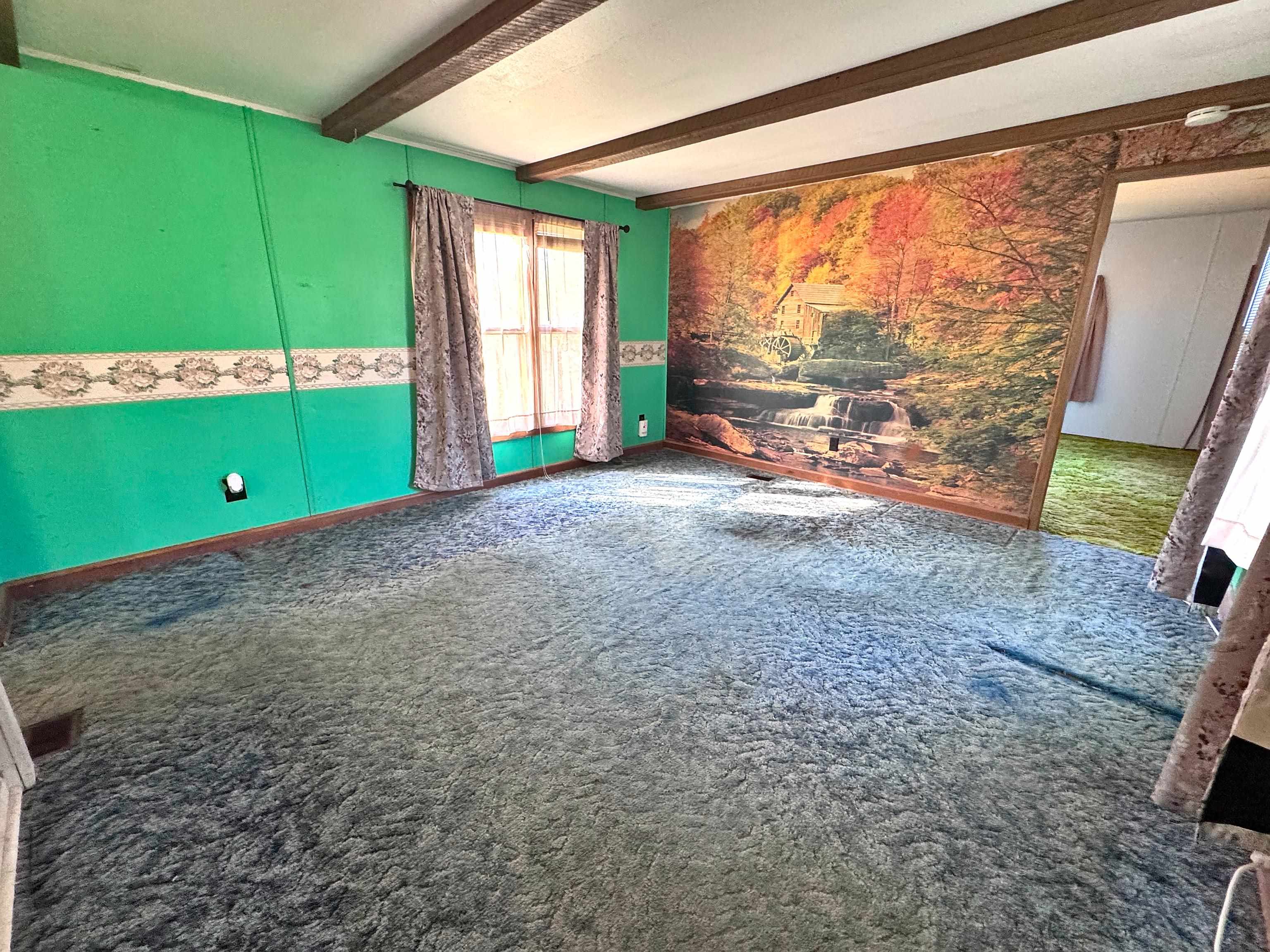 889 Overlea Road Property Photo 11