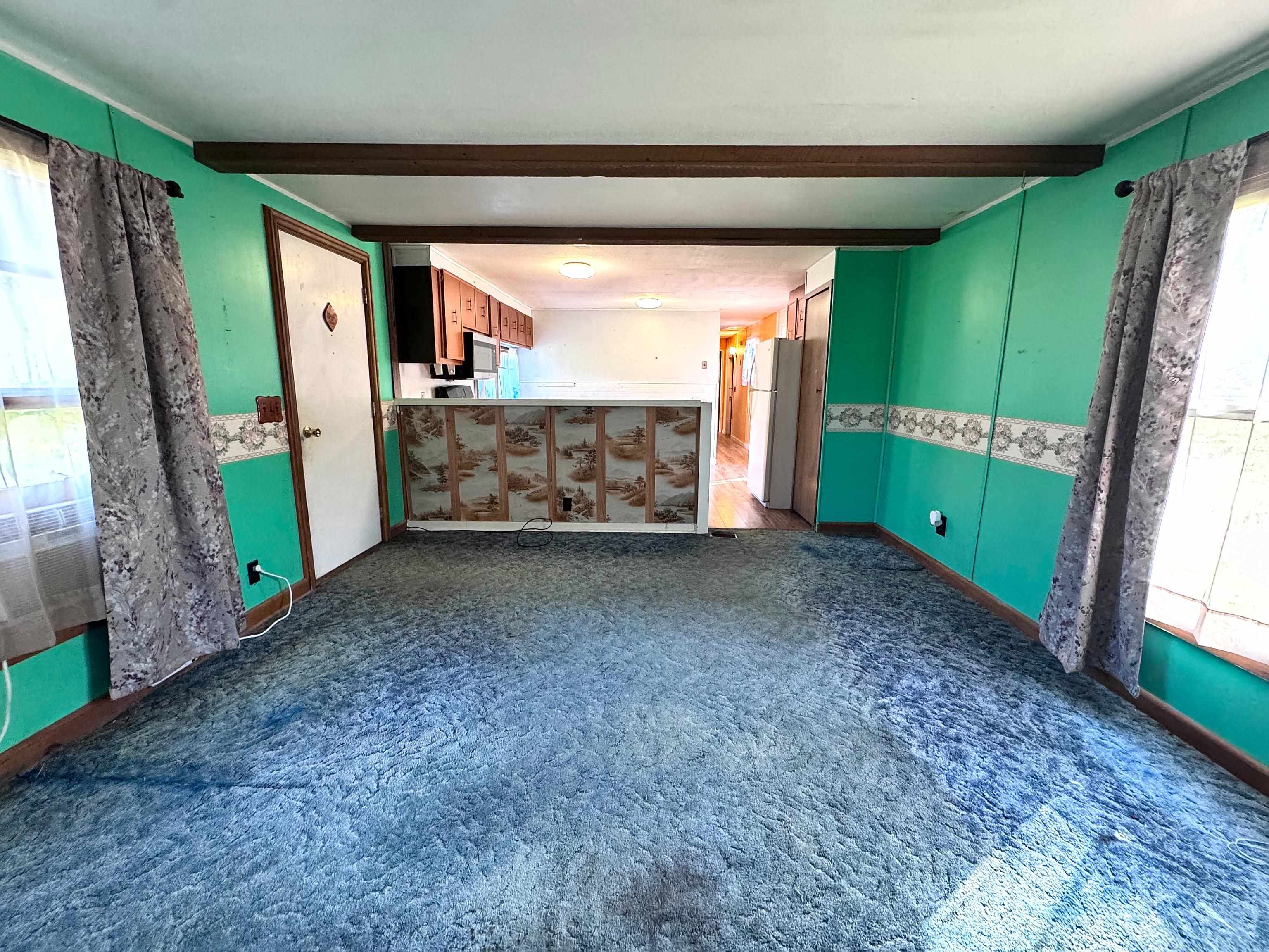 889 Overlea Road Property Photo 14