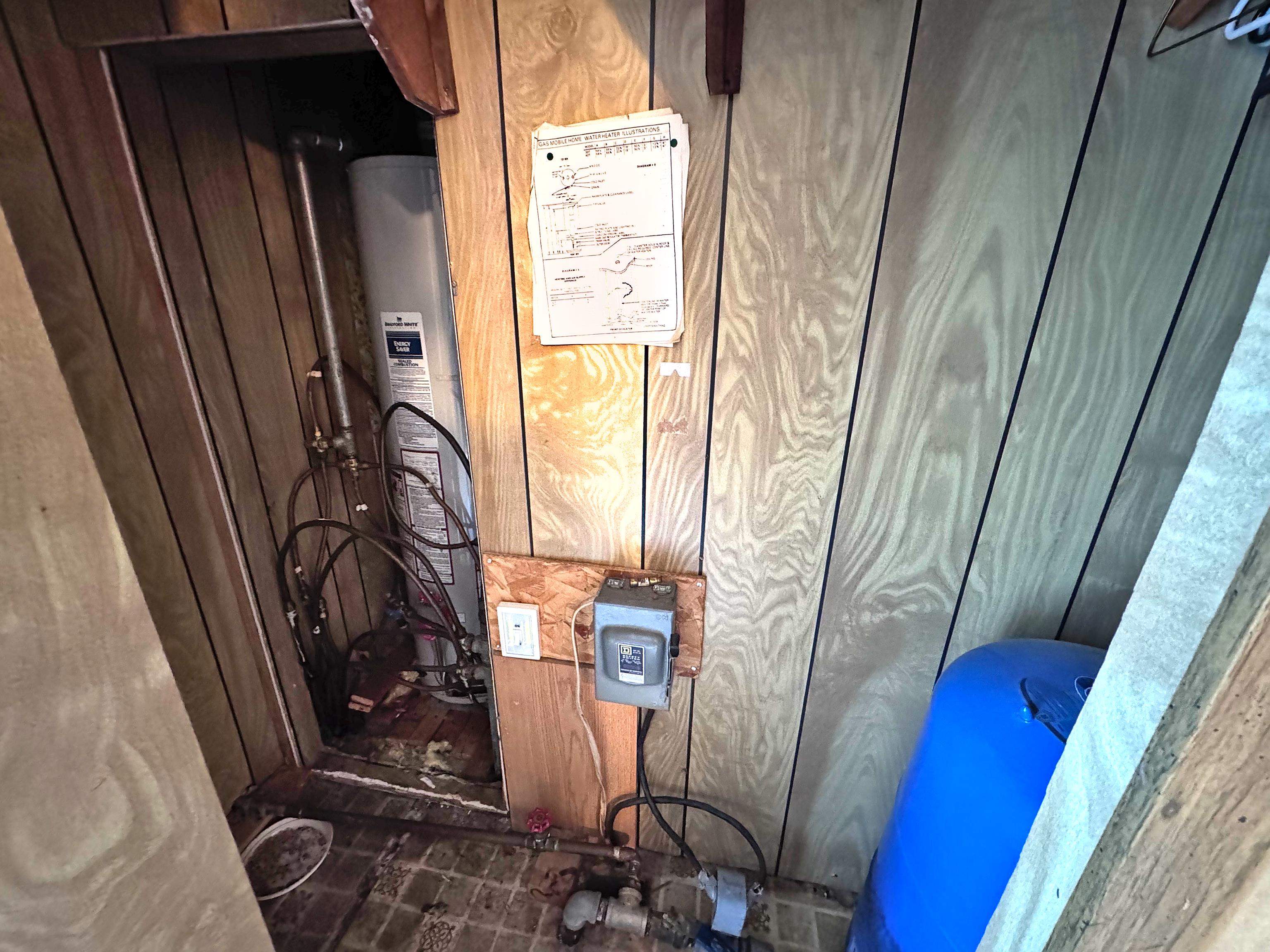 889 Overlea Road Property Photo 29