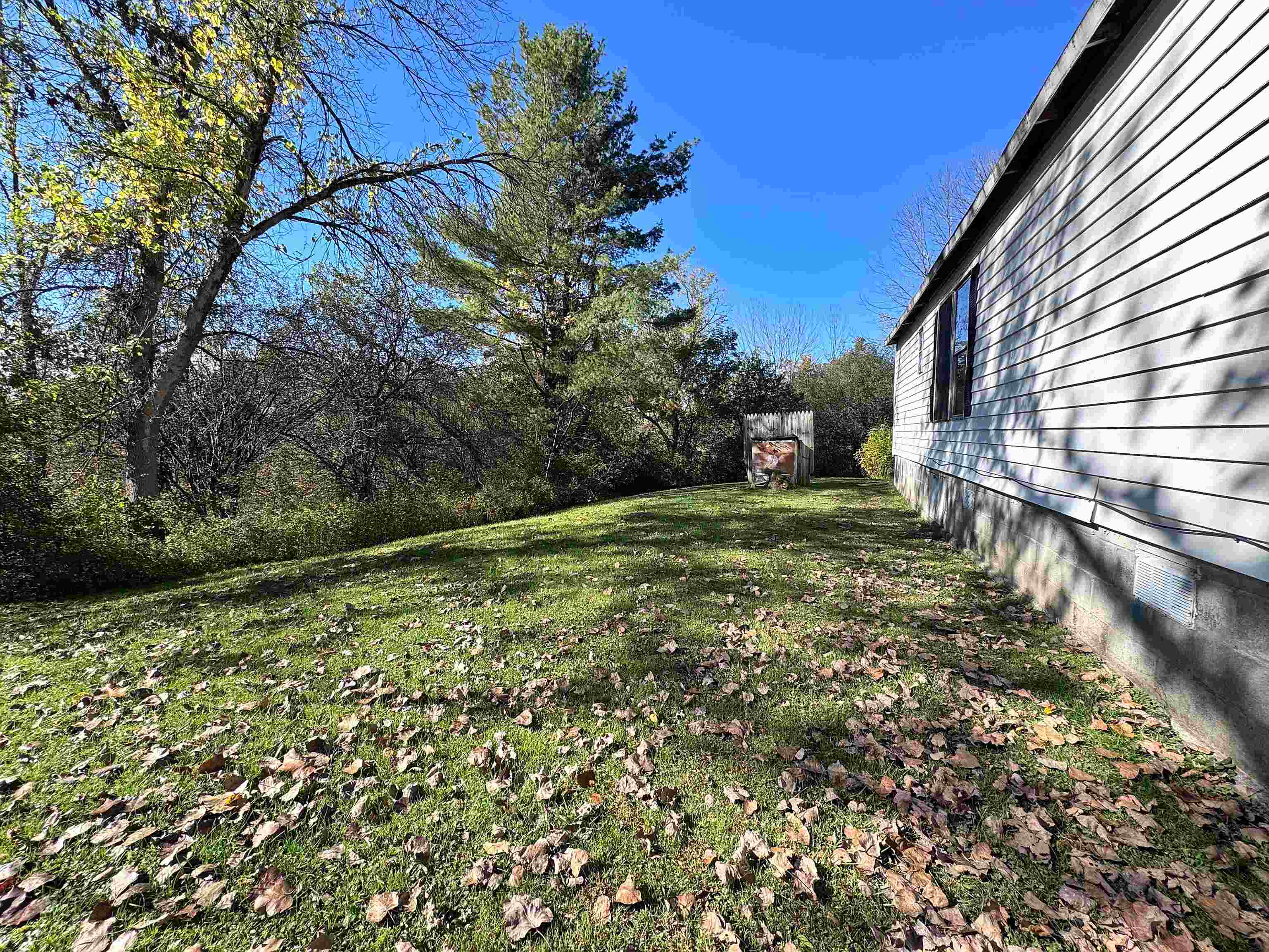 889 Overlea Road Property Photo 43