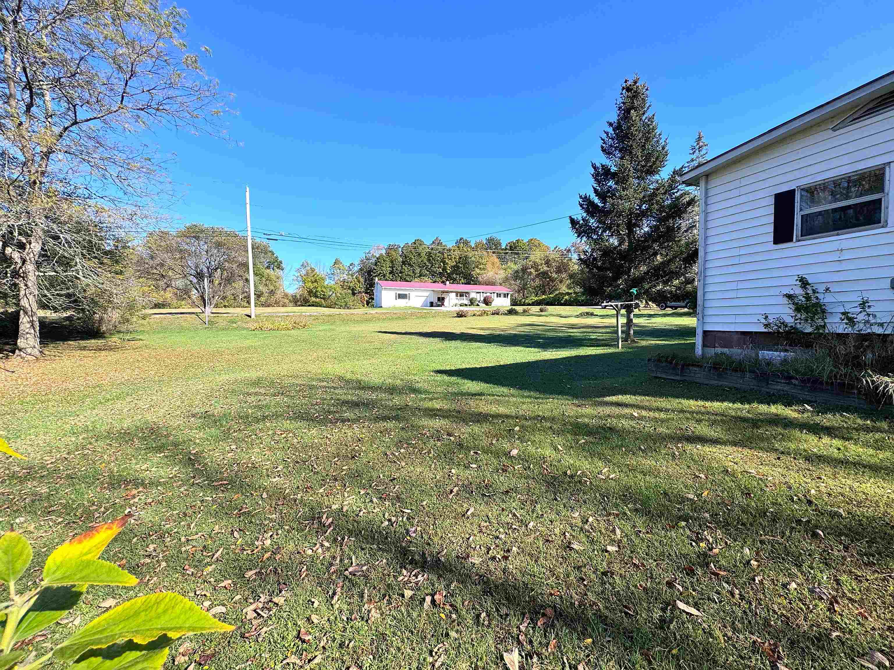 889 Overlea Road Property Photo 46