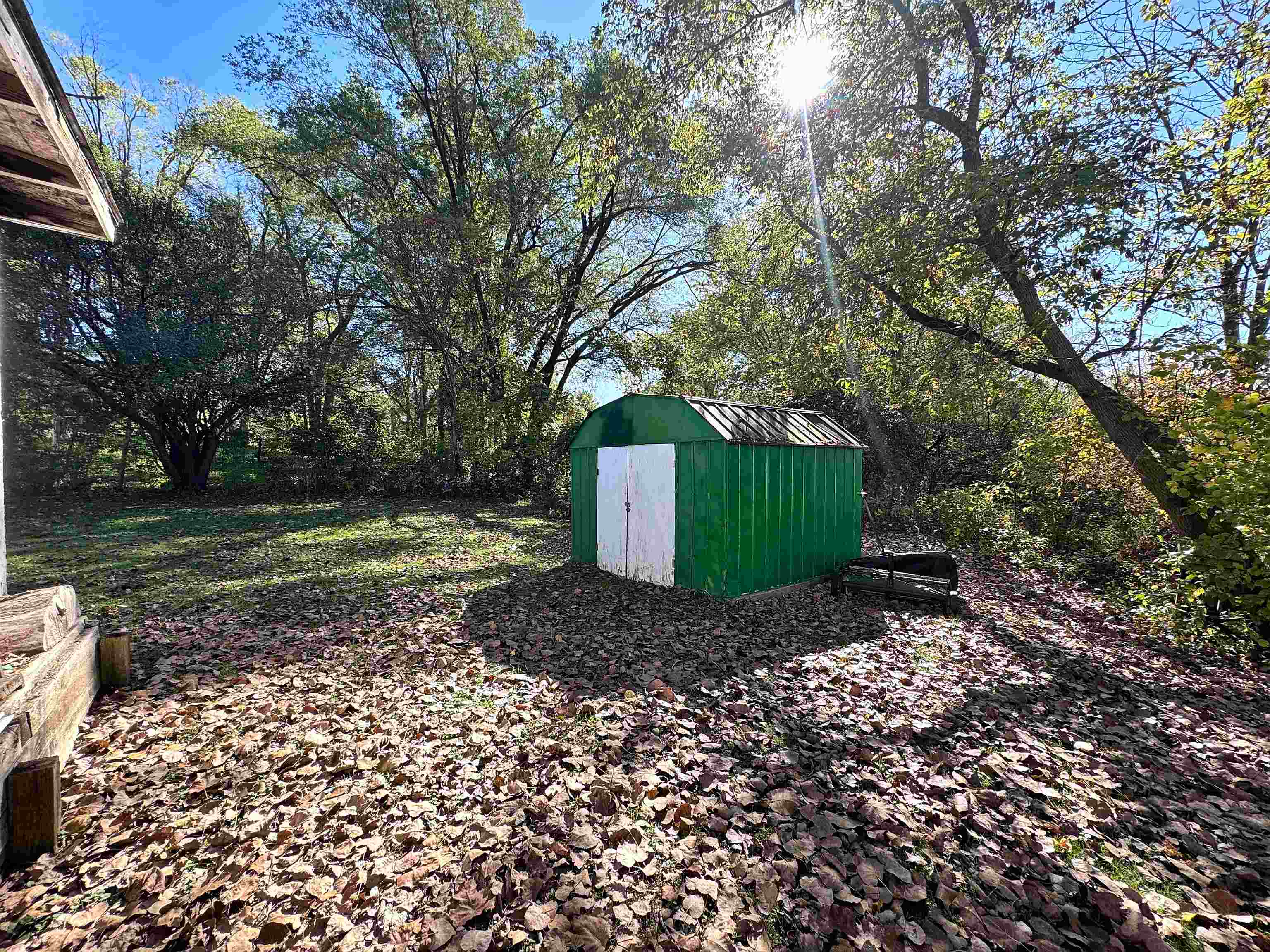 889 Overlea Road Property Photo 49