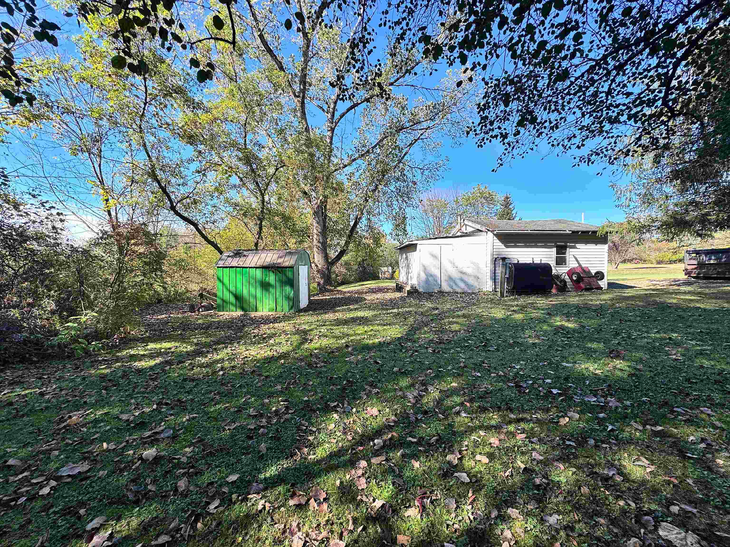 889 Overlea Road Property Photo 51