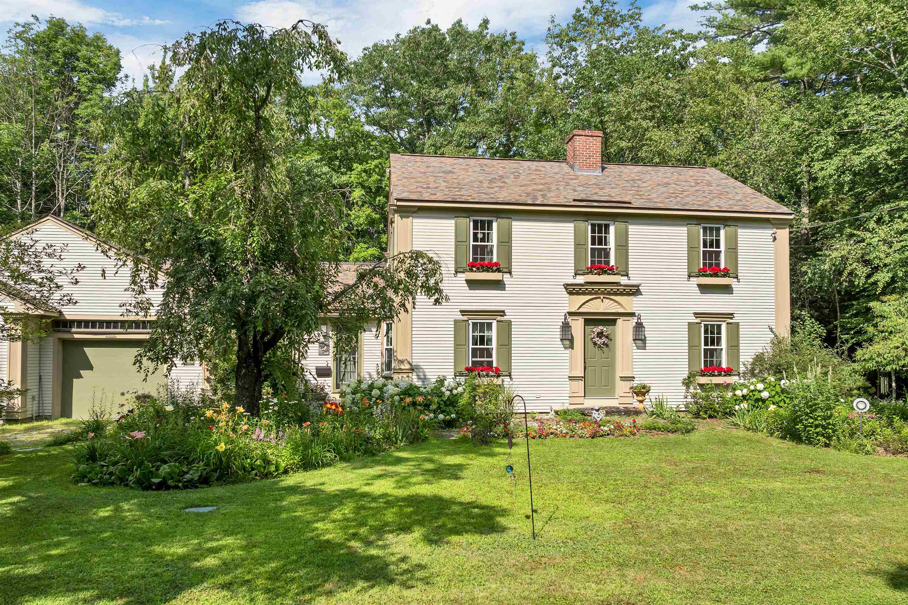 220 Governors Road Property Photo 2