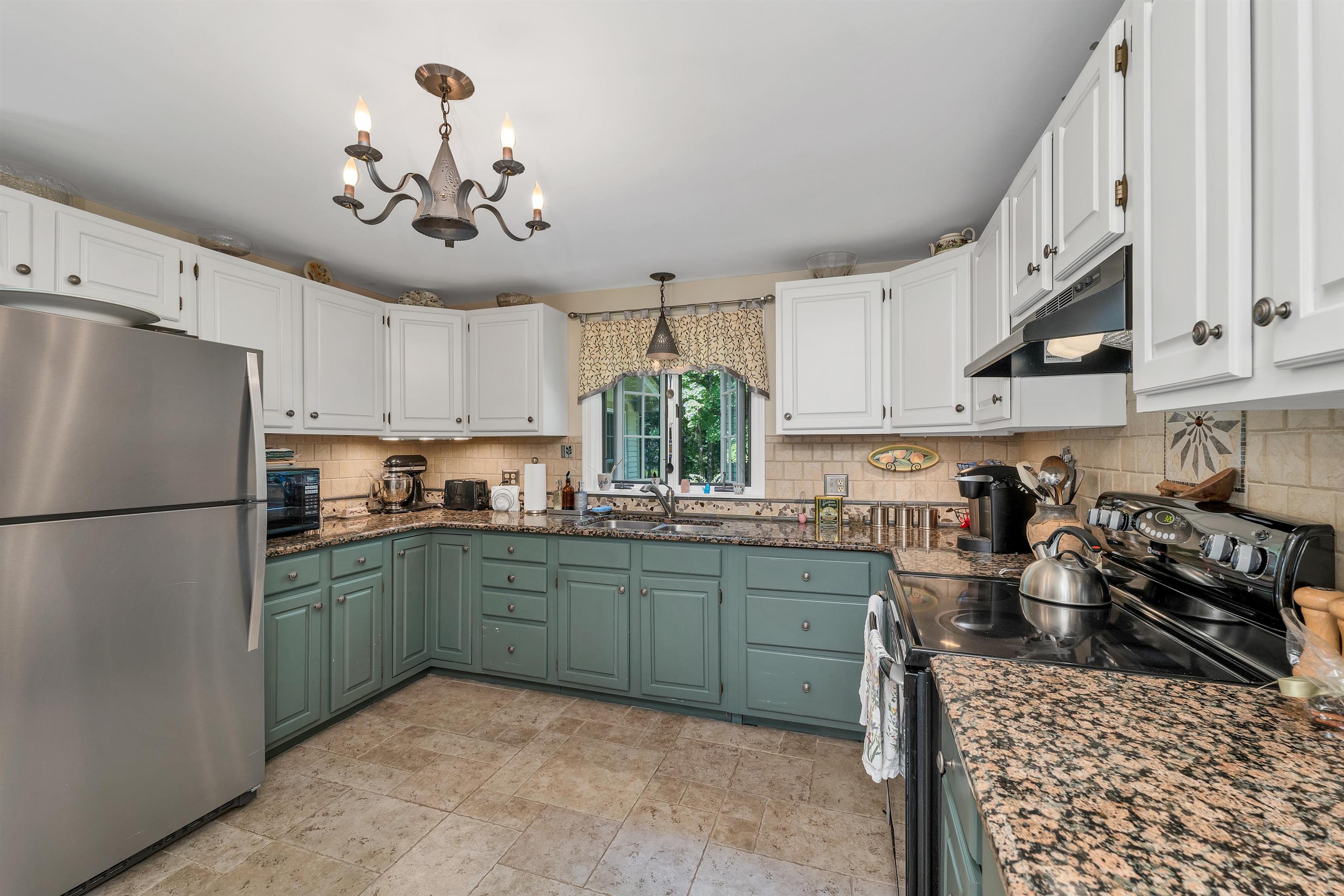 220 Governors Road Property Photo 7