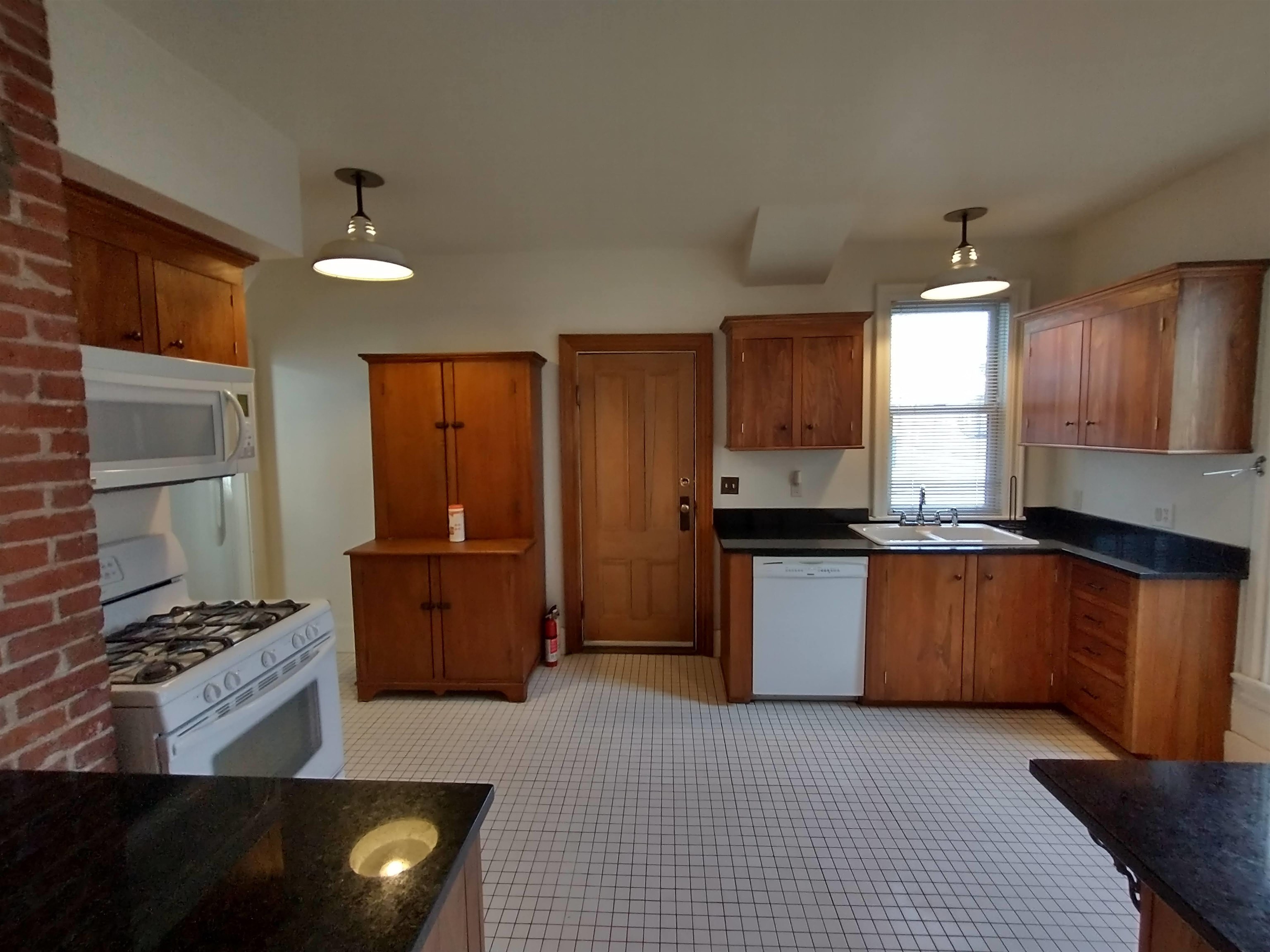 42 Elmwood Avenue Property Photo 41