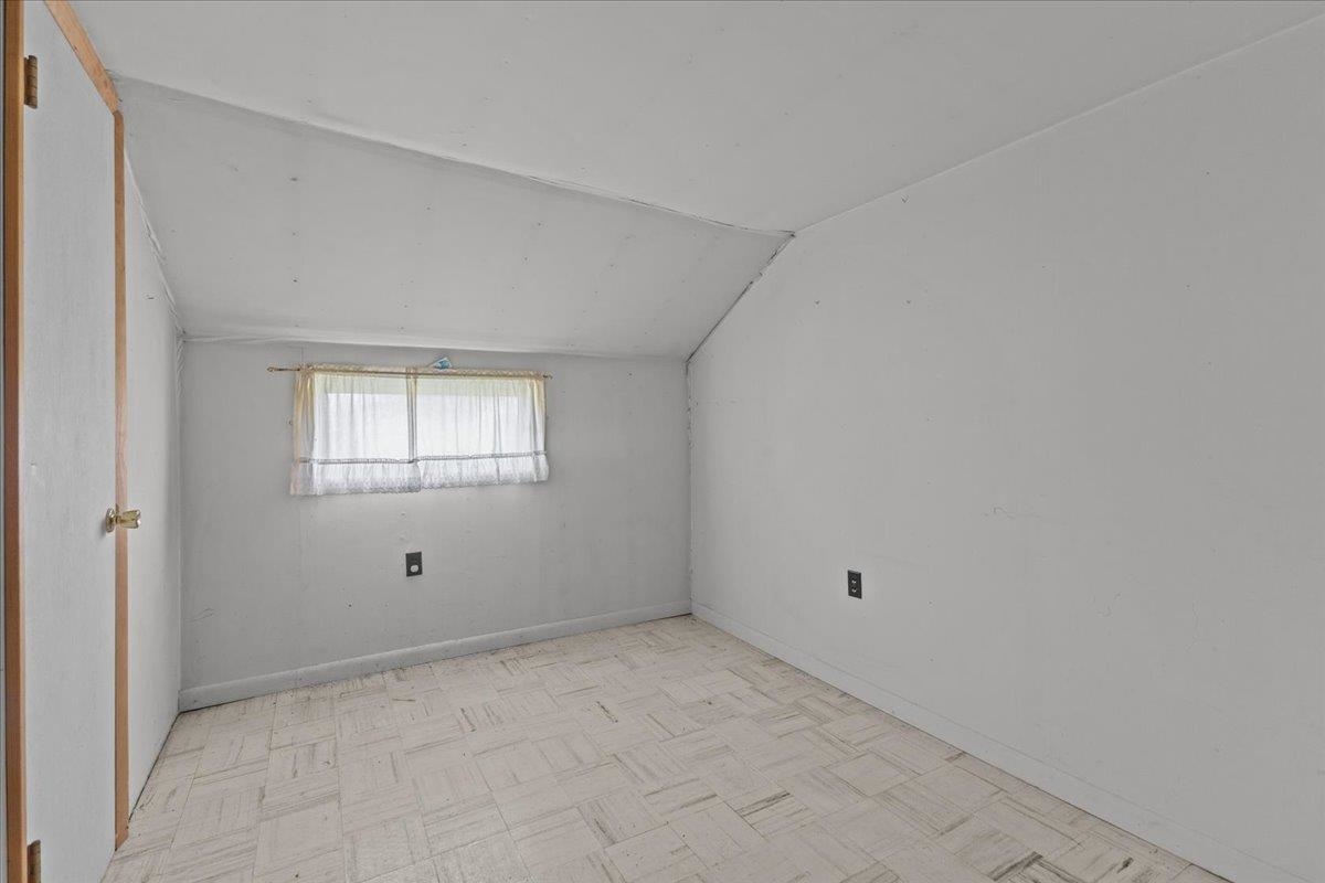 99 Oak Hill Road Property Photo 6