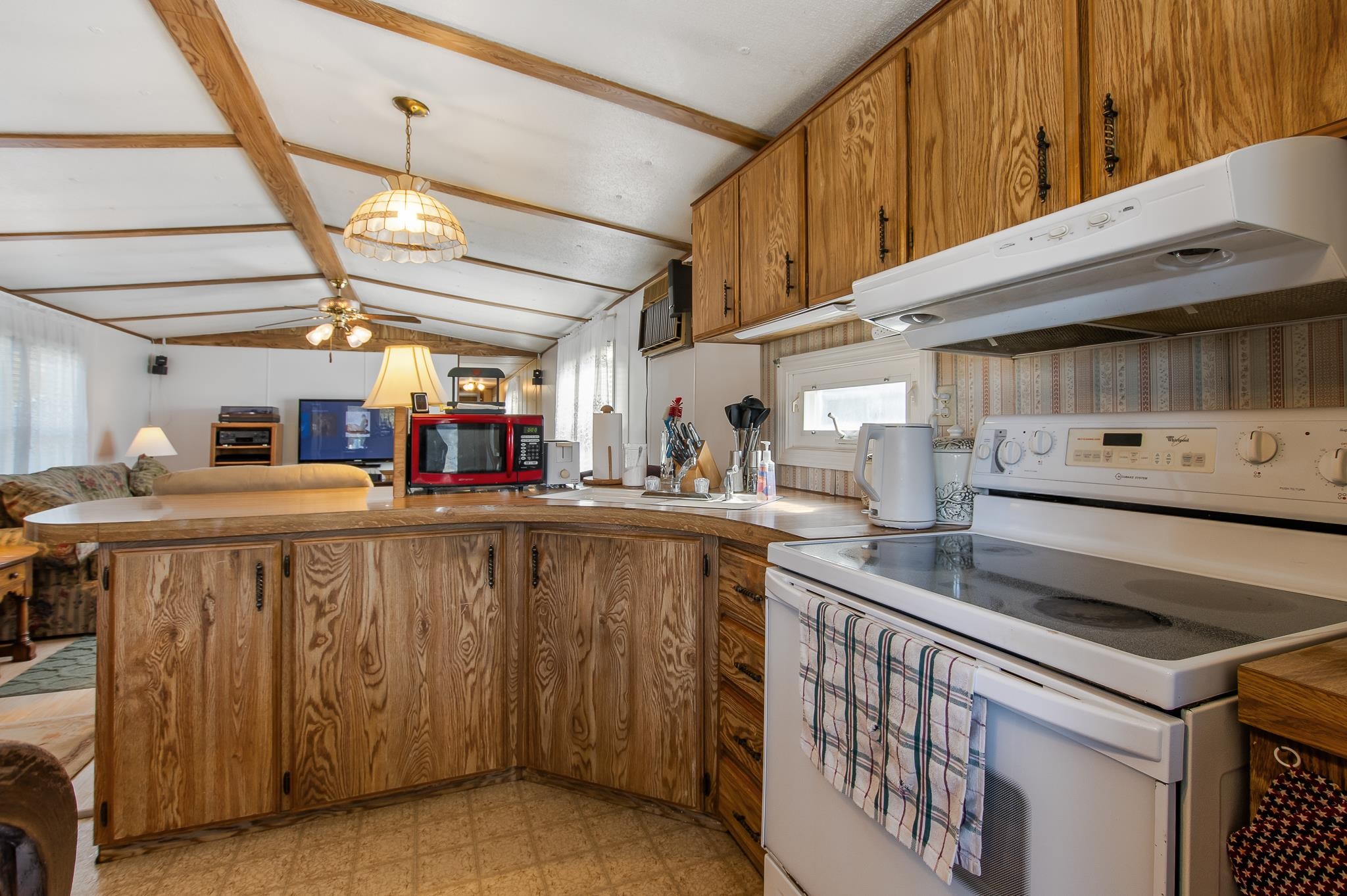 6 Pine Street Property Photo 11