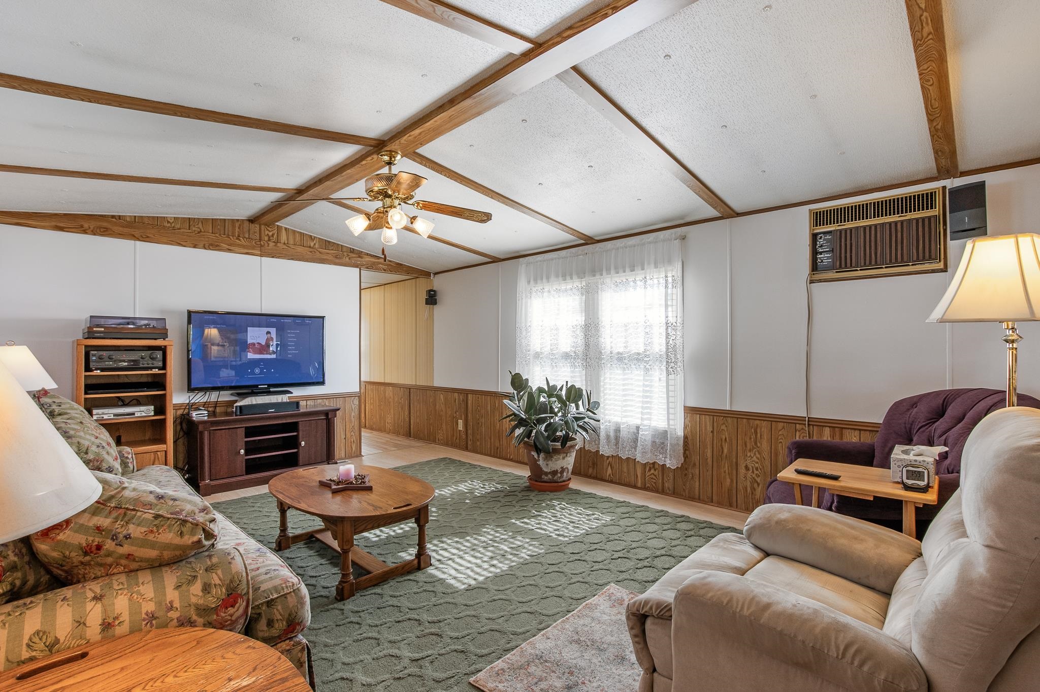 6 Pine Street Property Photo 12