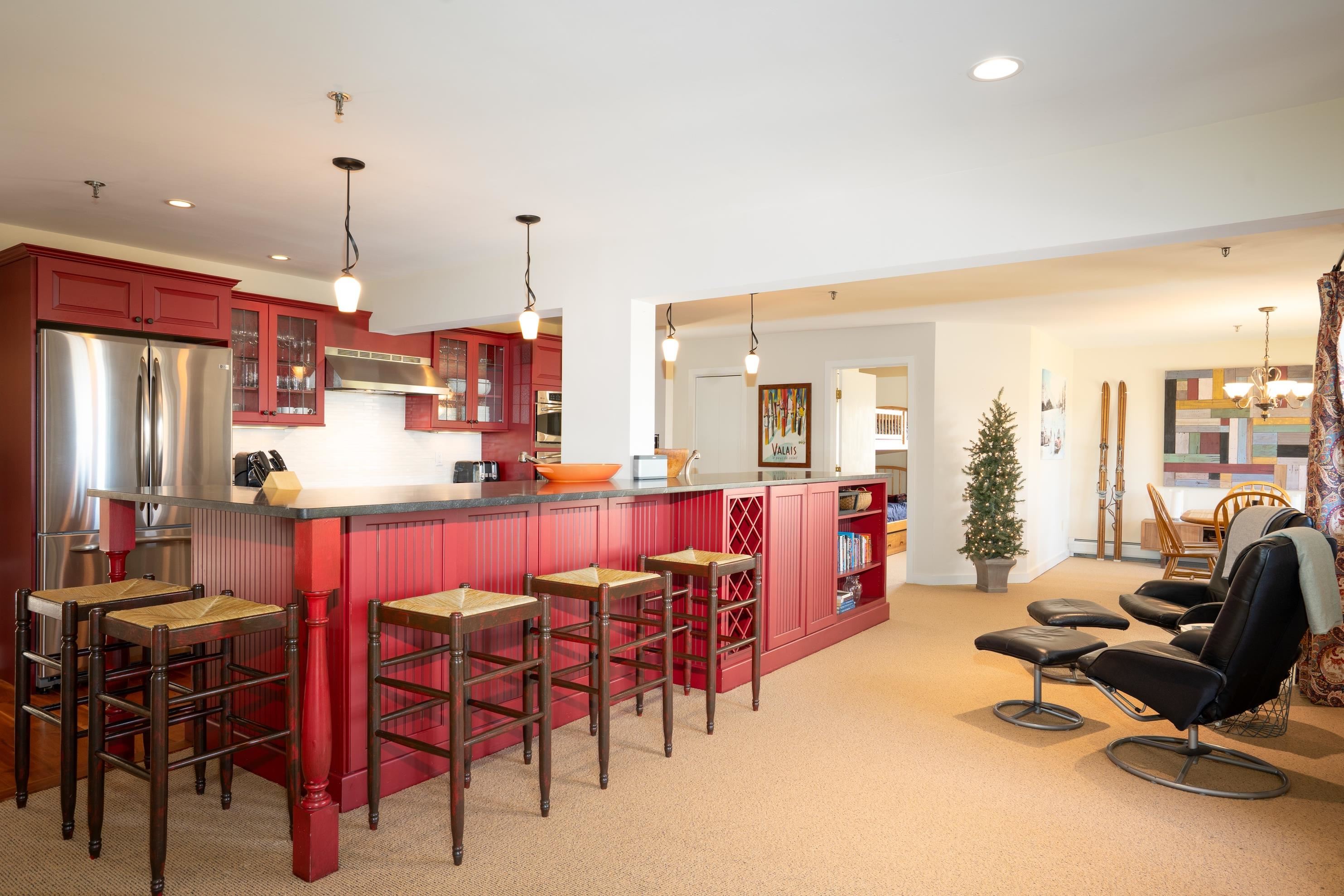 12 Ober Tal Drive Property Photo 7