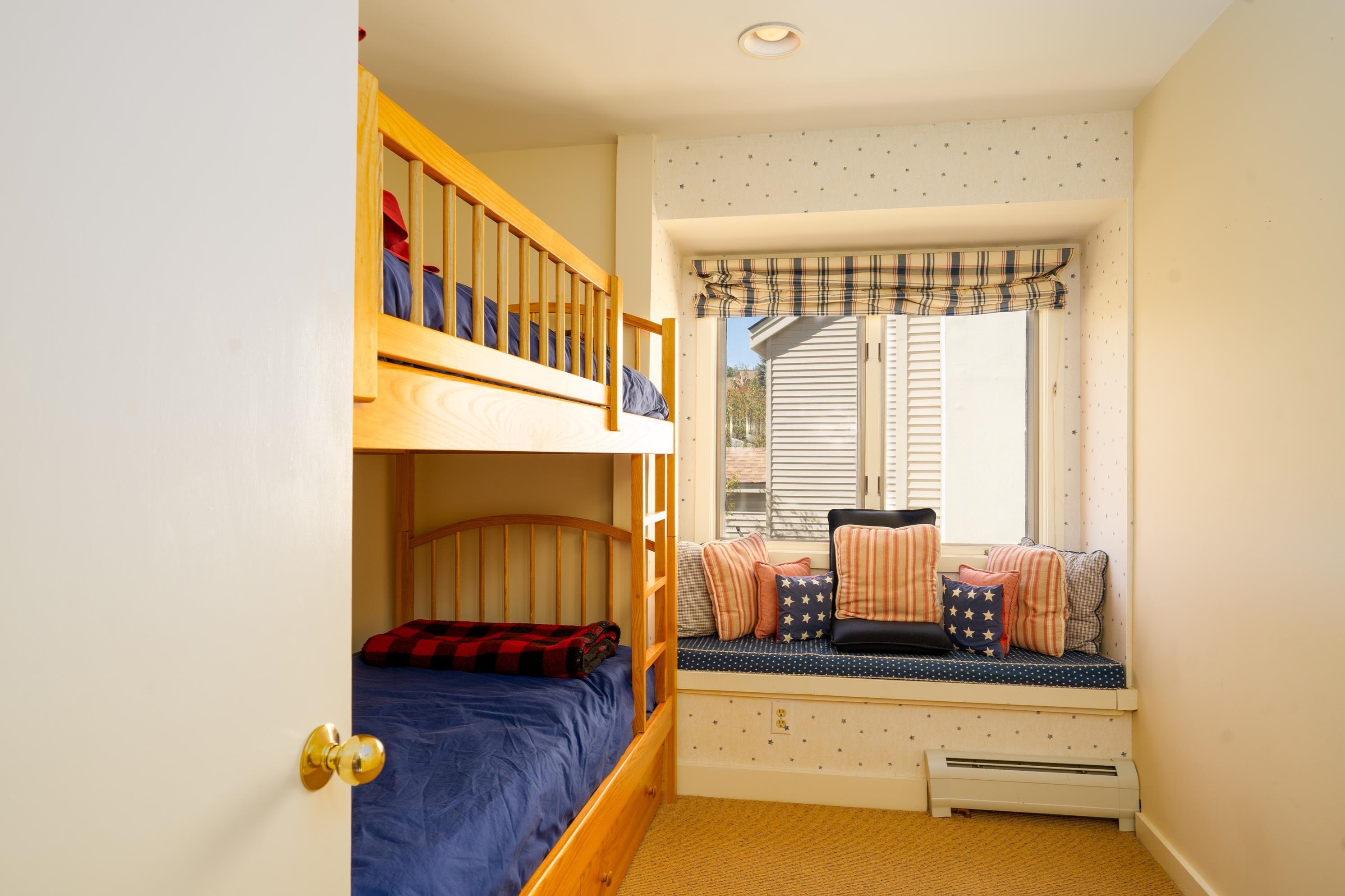 12 Ober Tal Drive Property Photo 19