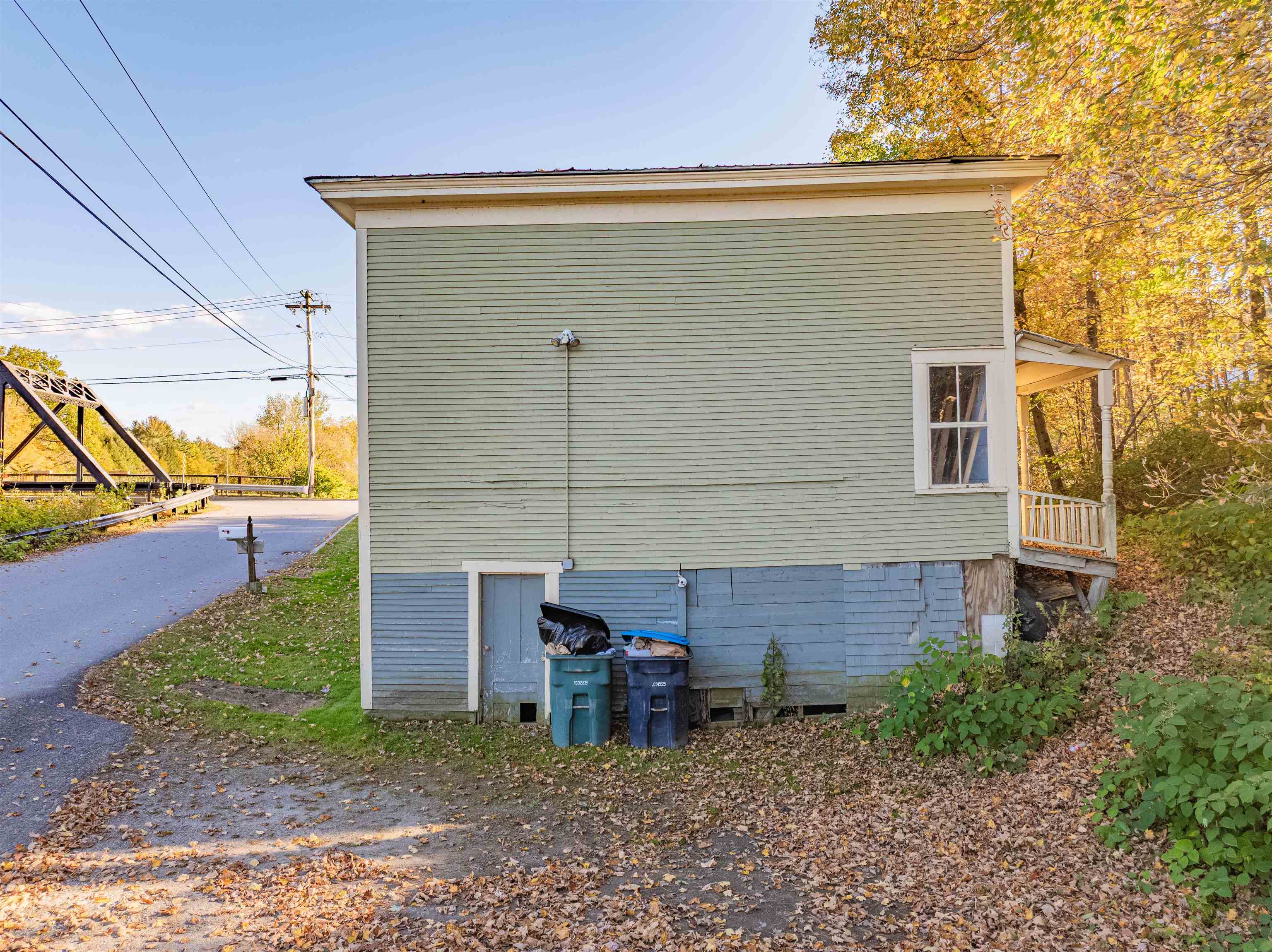 21 River Road W Property Photo 7