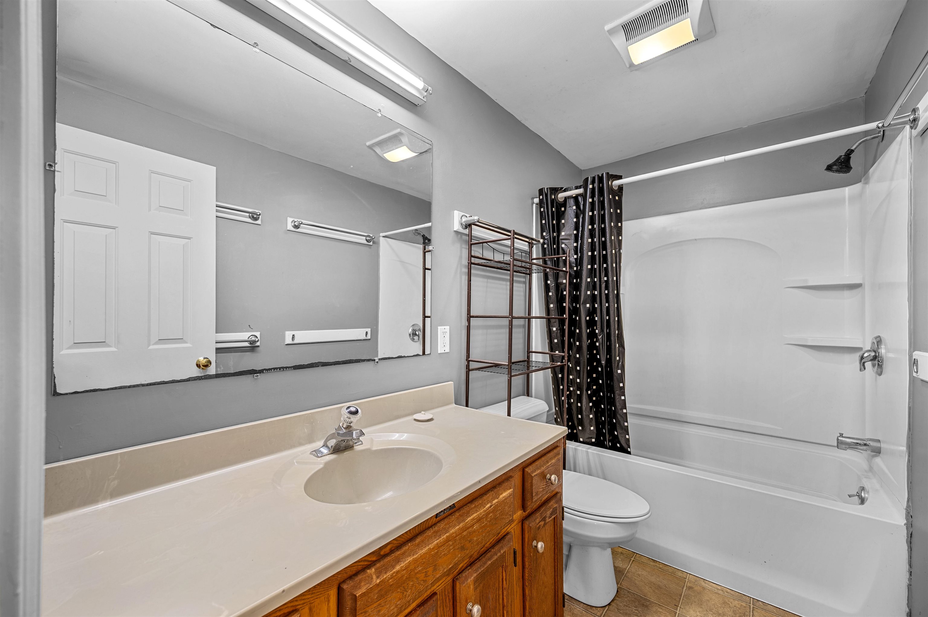 21 River Road W Property Photo 24