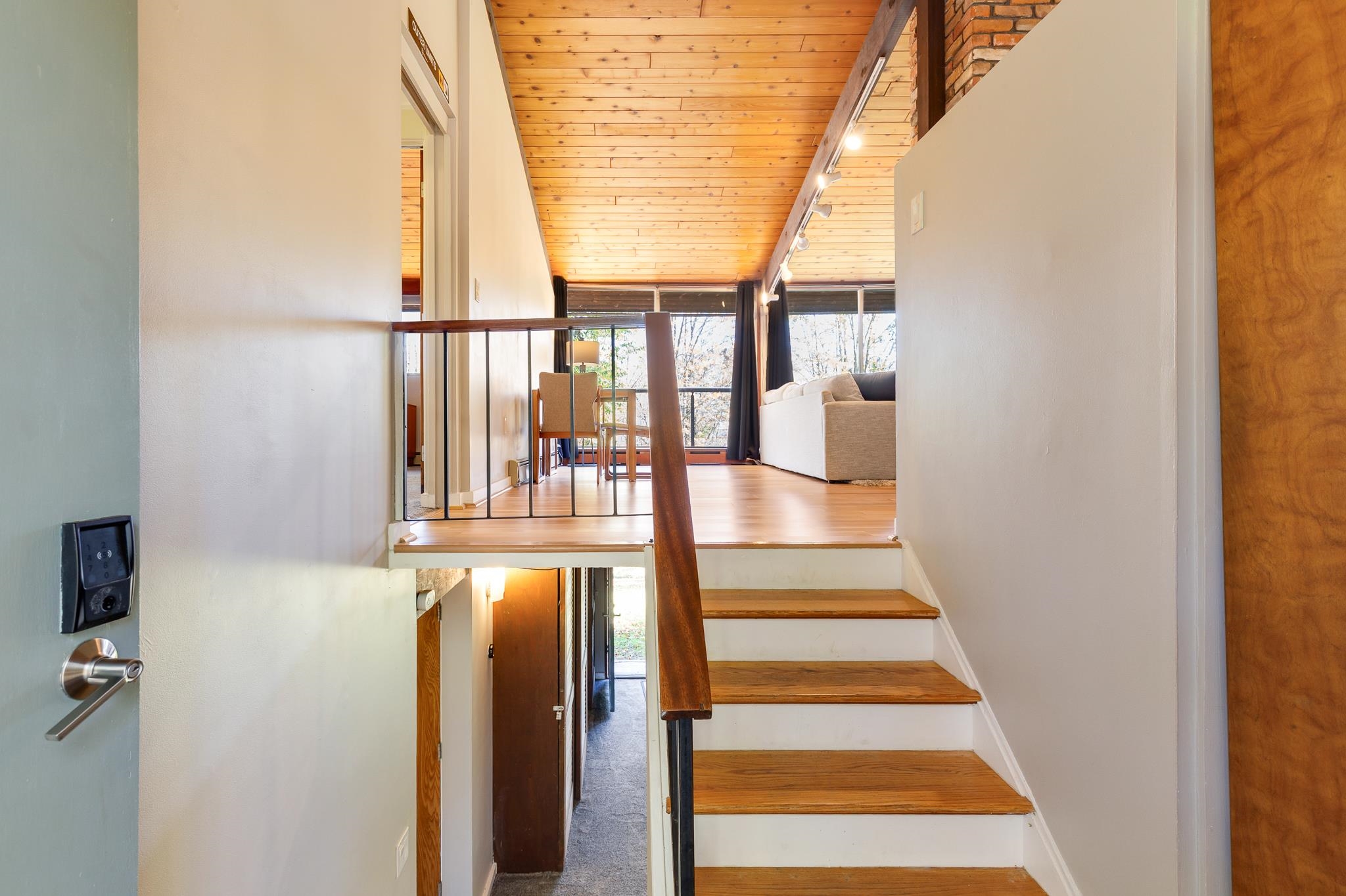 515 Tanglewood Drive Property Photo 4