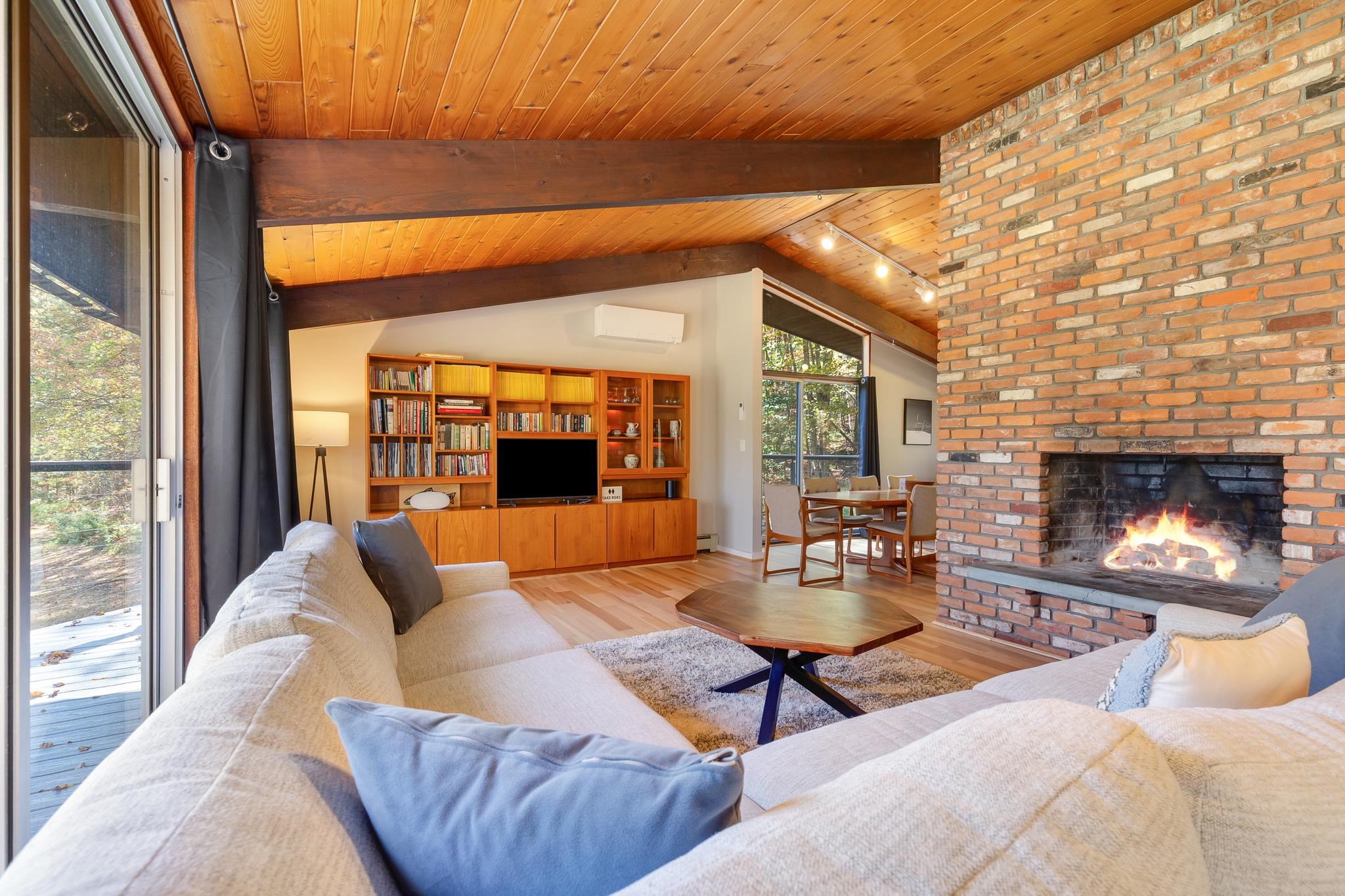 515 Tanglewood Drive Property Photo 5