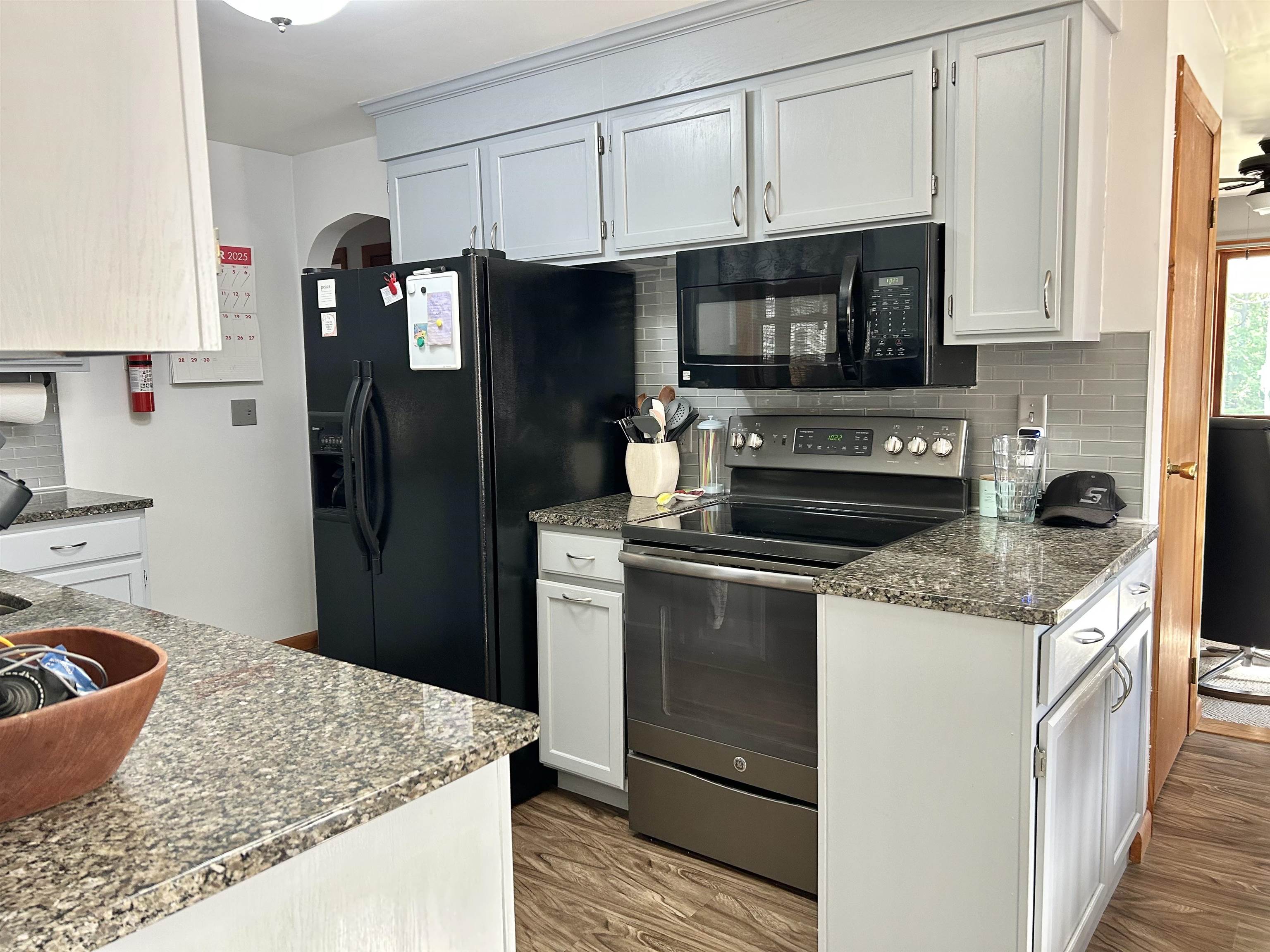 2083 North Avenue Property Photo 5