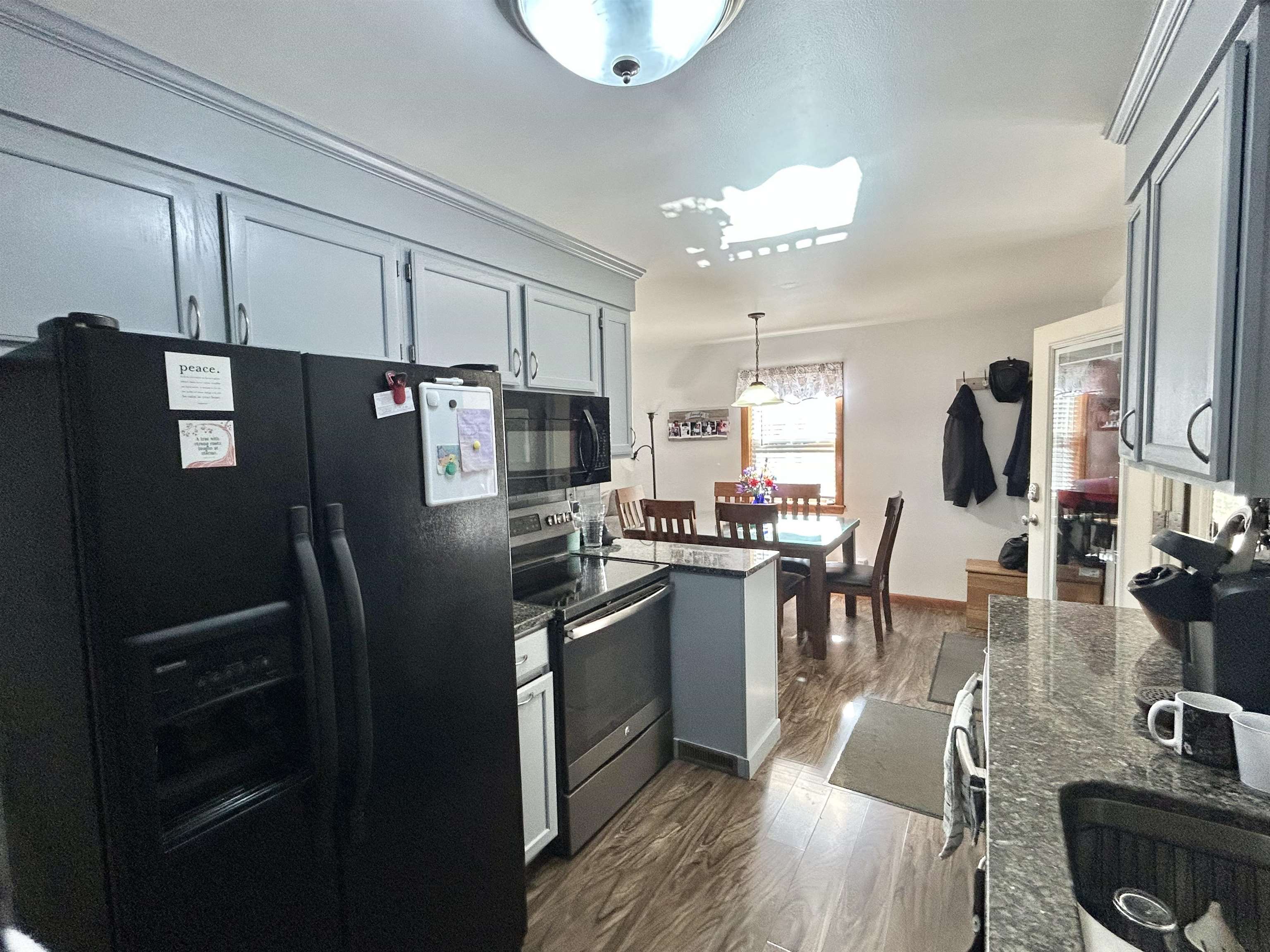 2083 North Avenue Property Photo 6