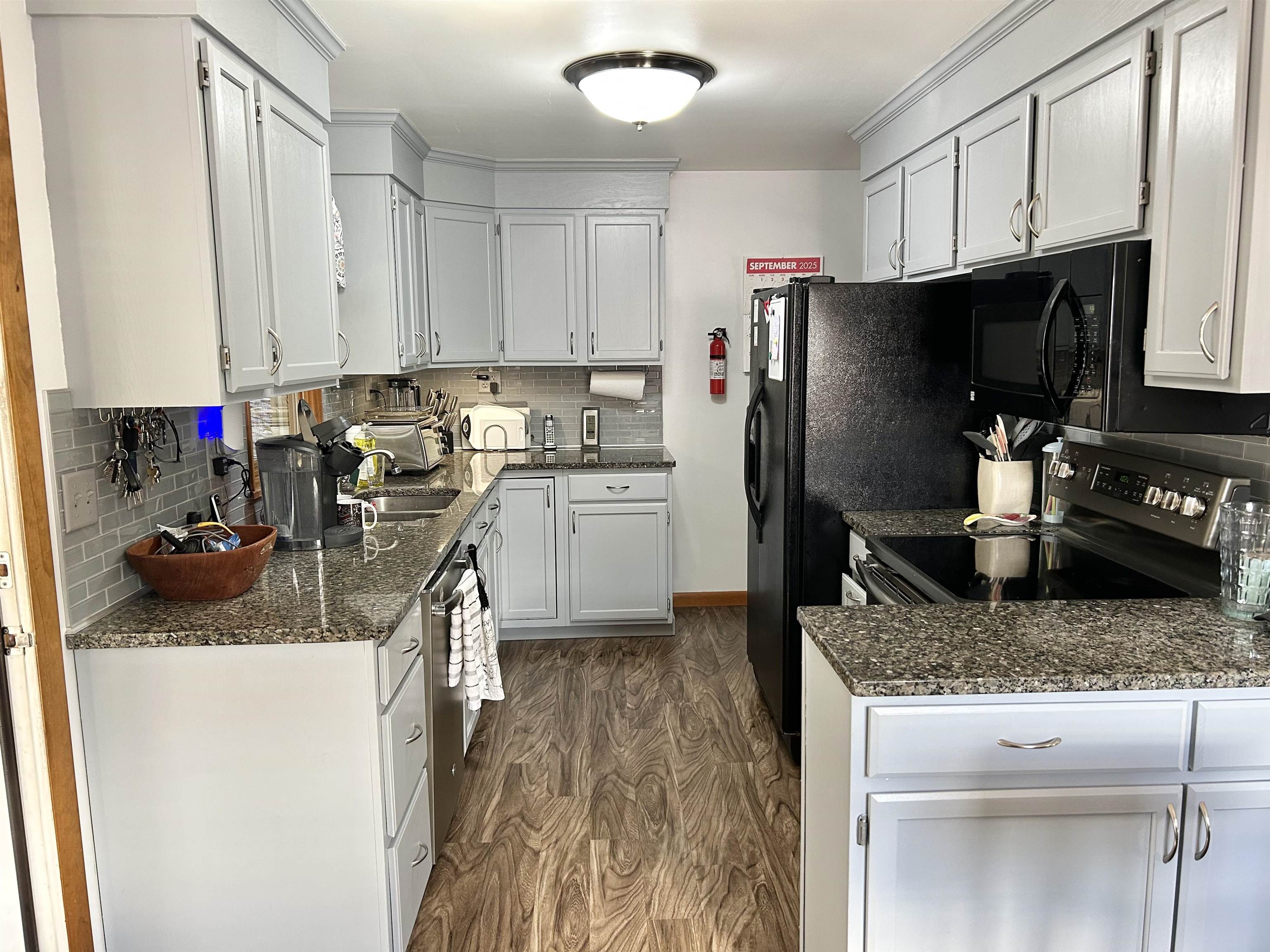 2083 North Avenue Property Photo 7