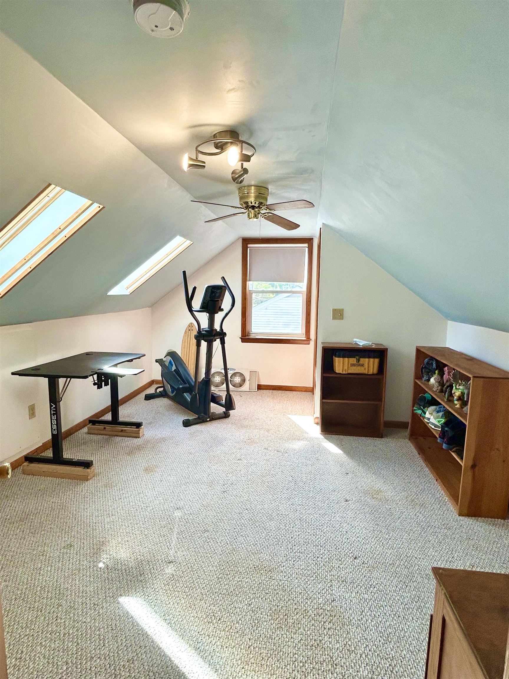 2083 North Avenue Property Photo 14