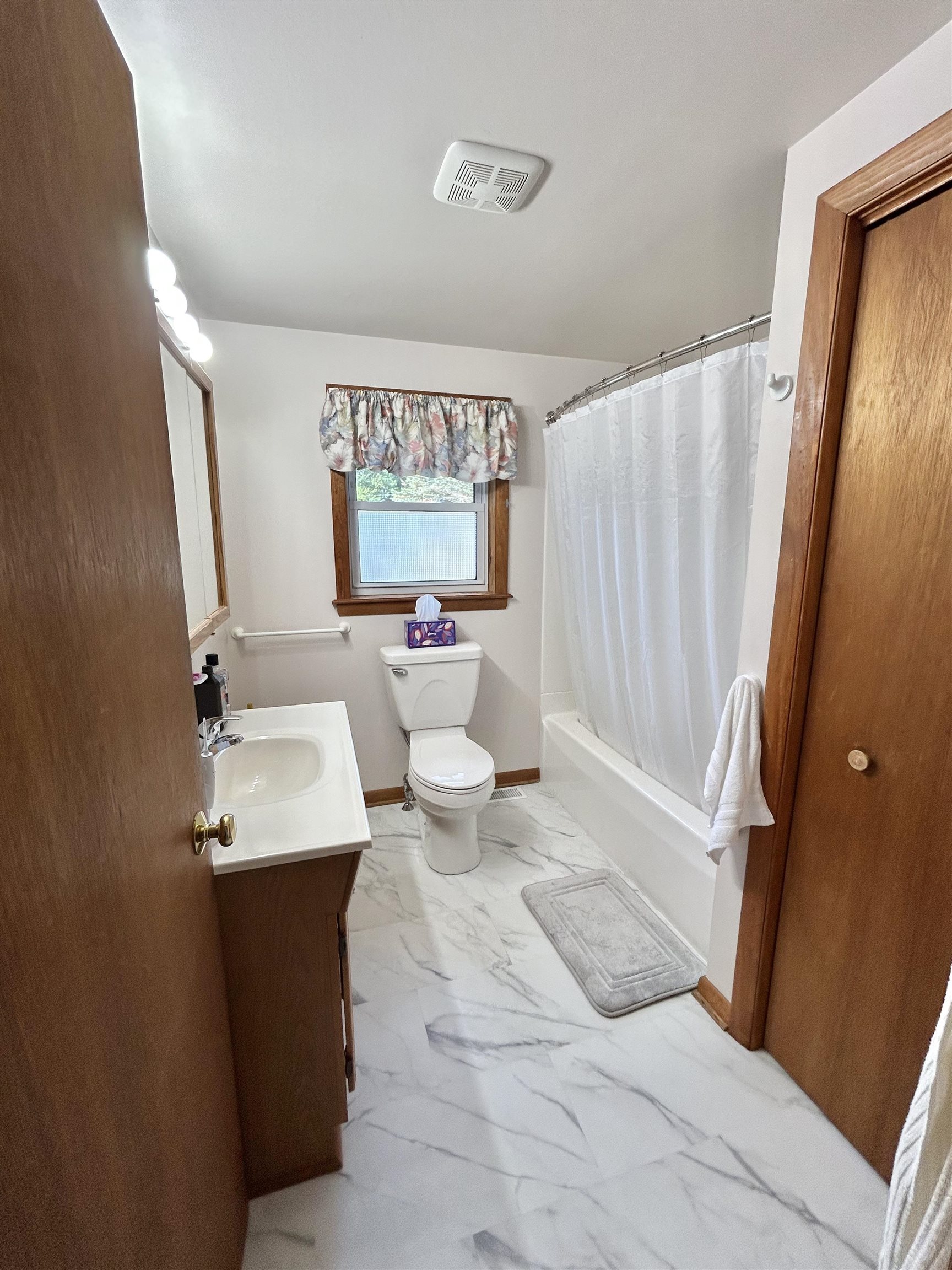 2083 North Avenue Property Photo 18