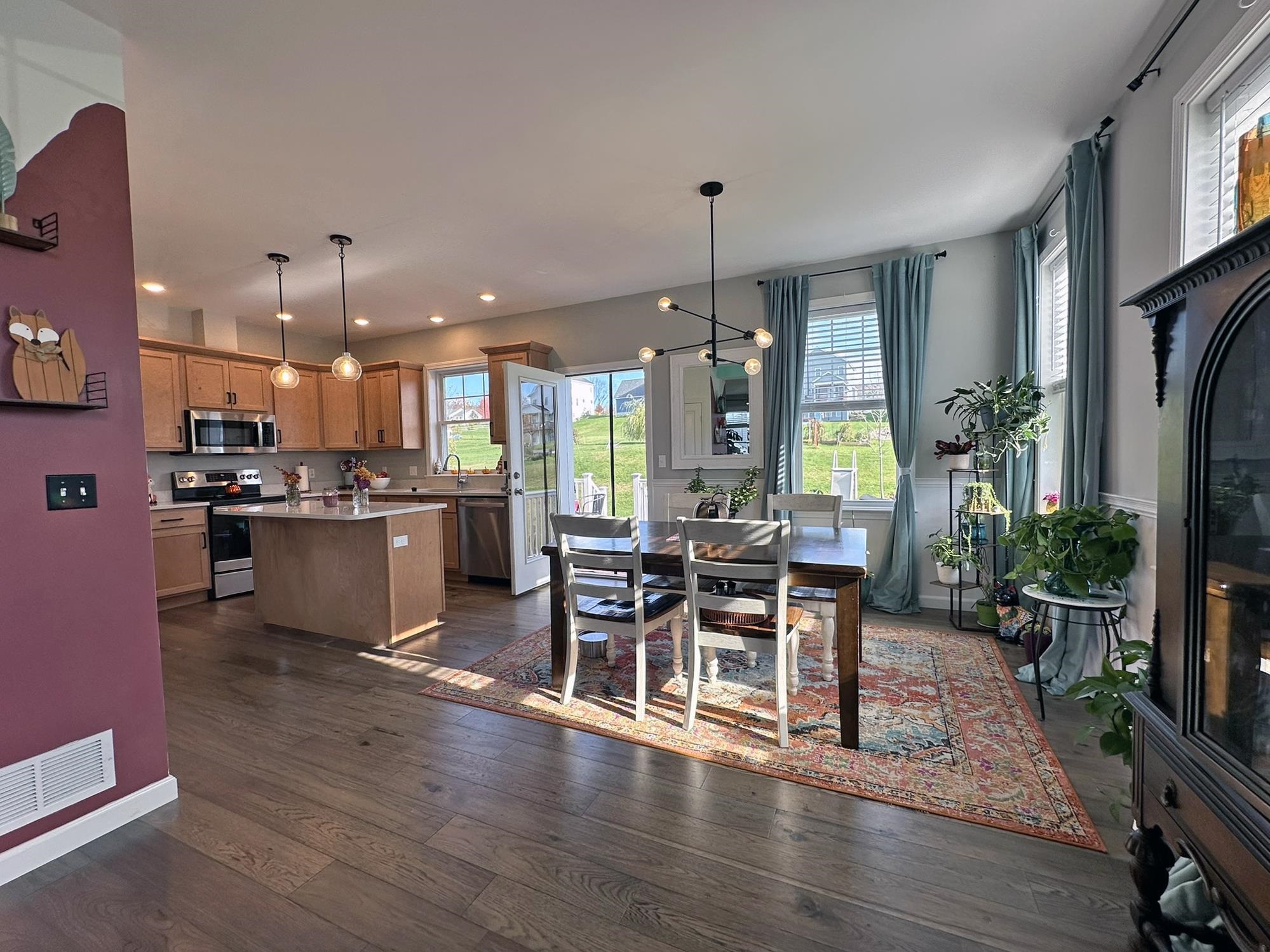 166 Horseshoe Circle Property Photo 2