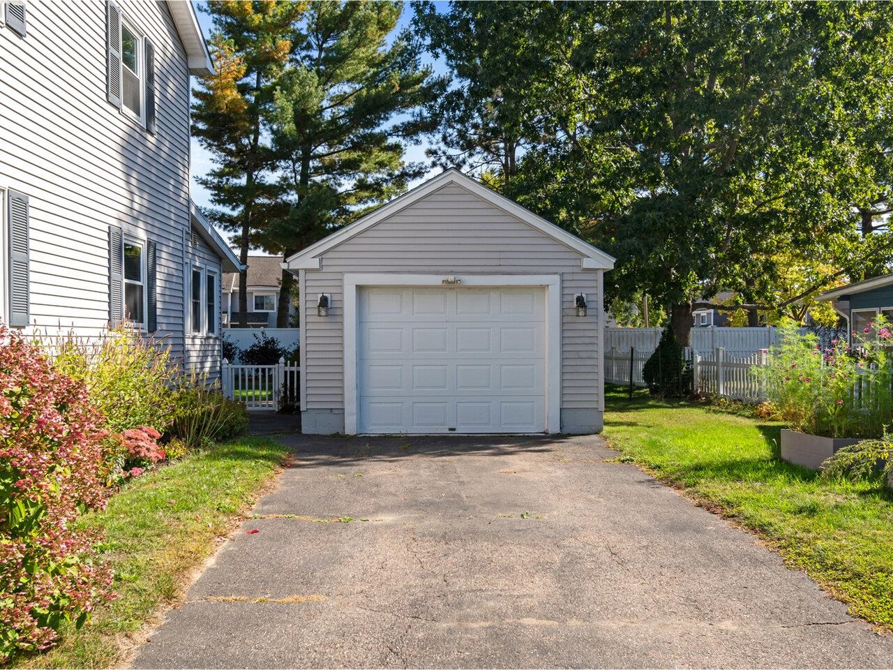 17 Westward Drive Property Photo 35