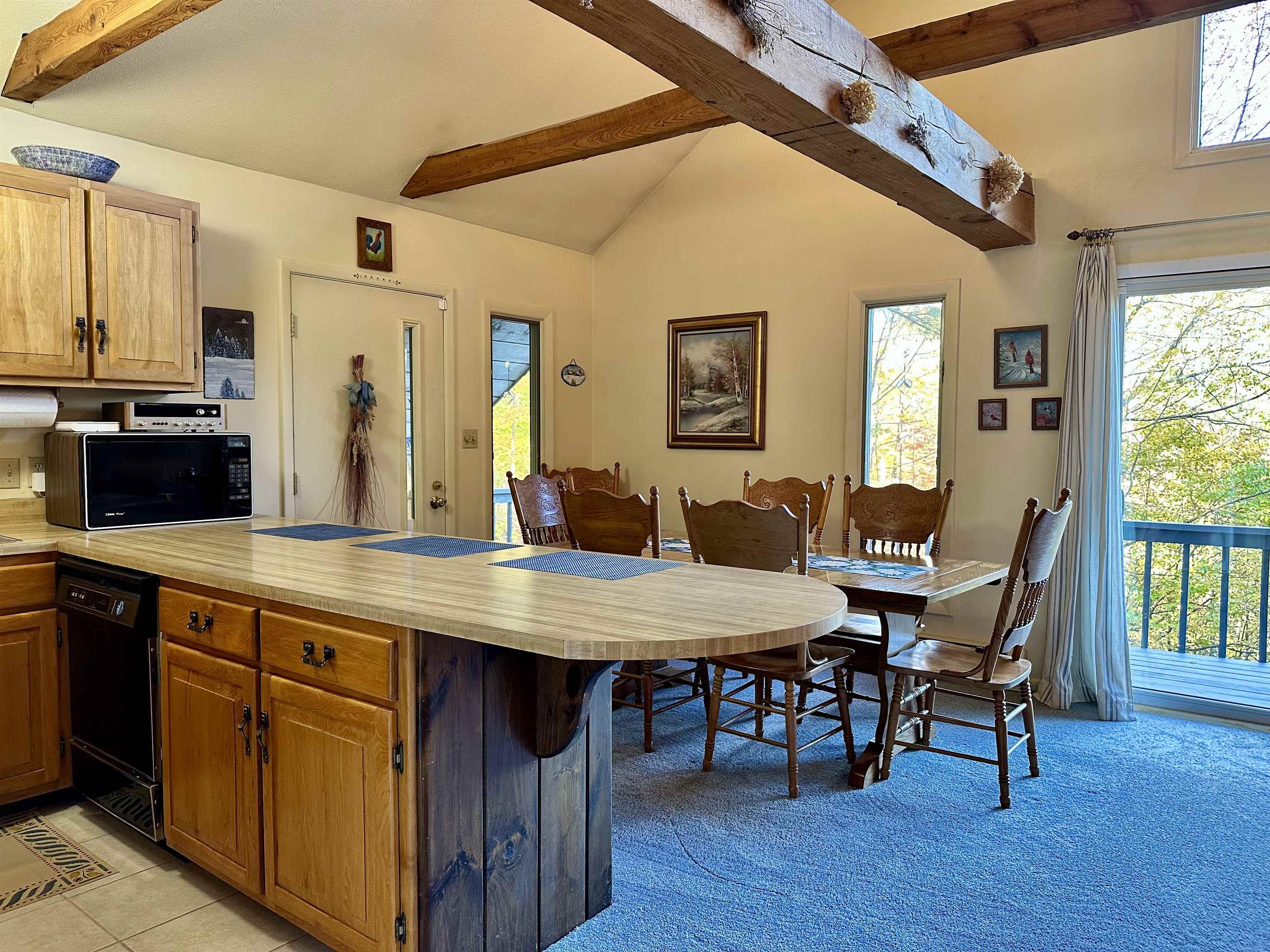 1724 Sangamon Road Property Photo 12