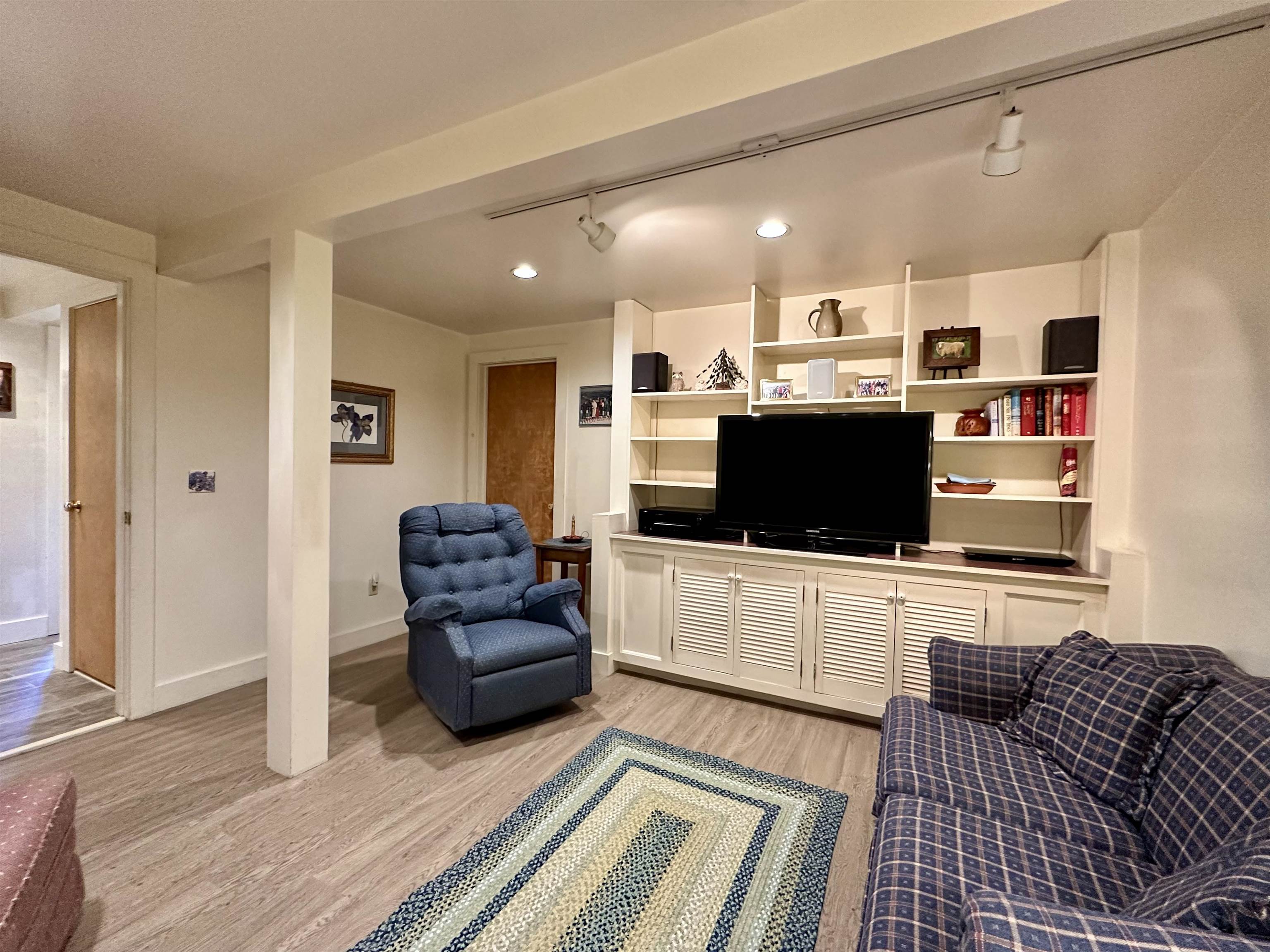 1724 Sangamon Road Property Photo 31
