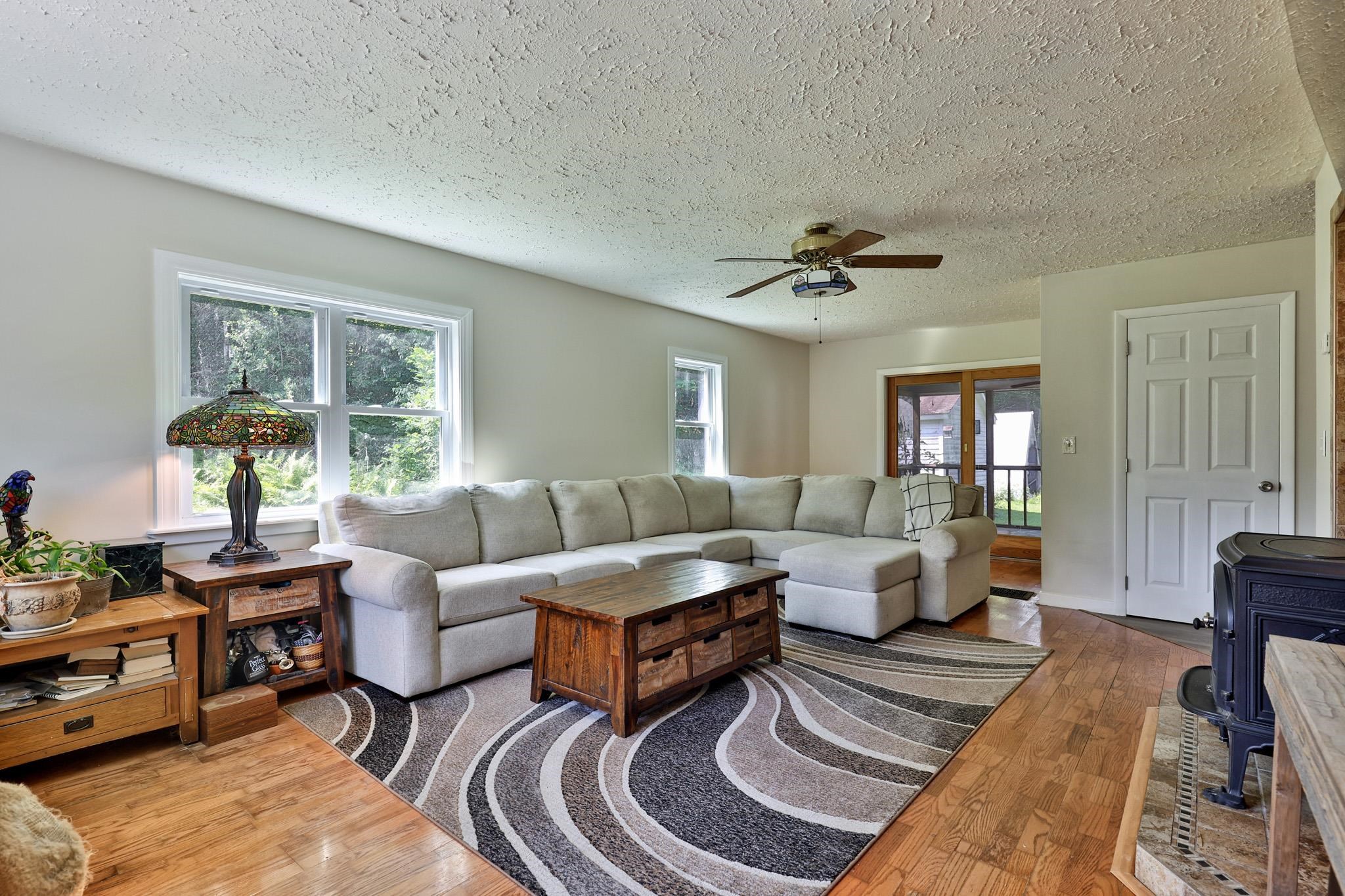 2140 Brandon Mountain Road Property Photo 3
