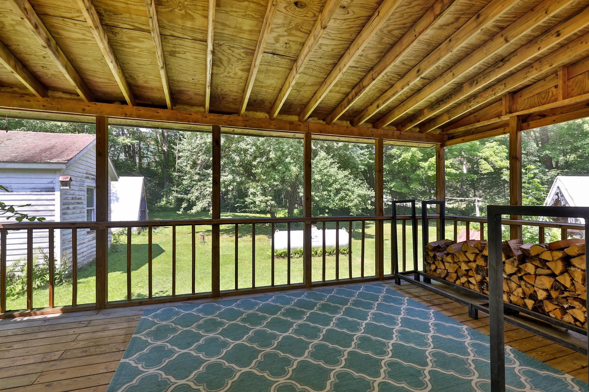 2140 Brandon Mountain Road Property Photo 5