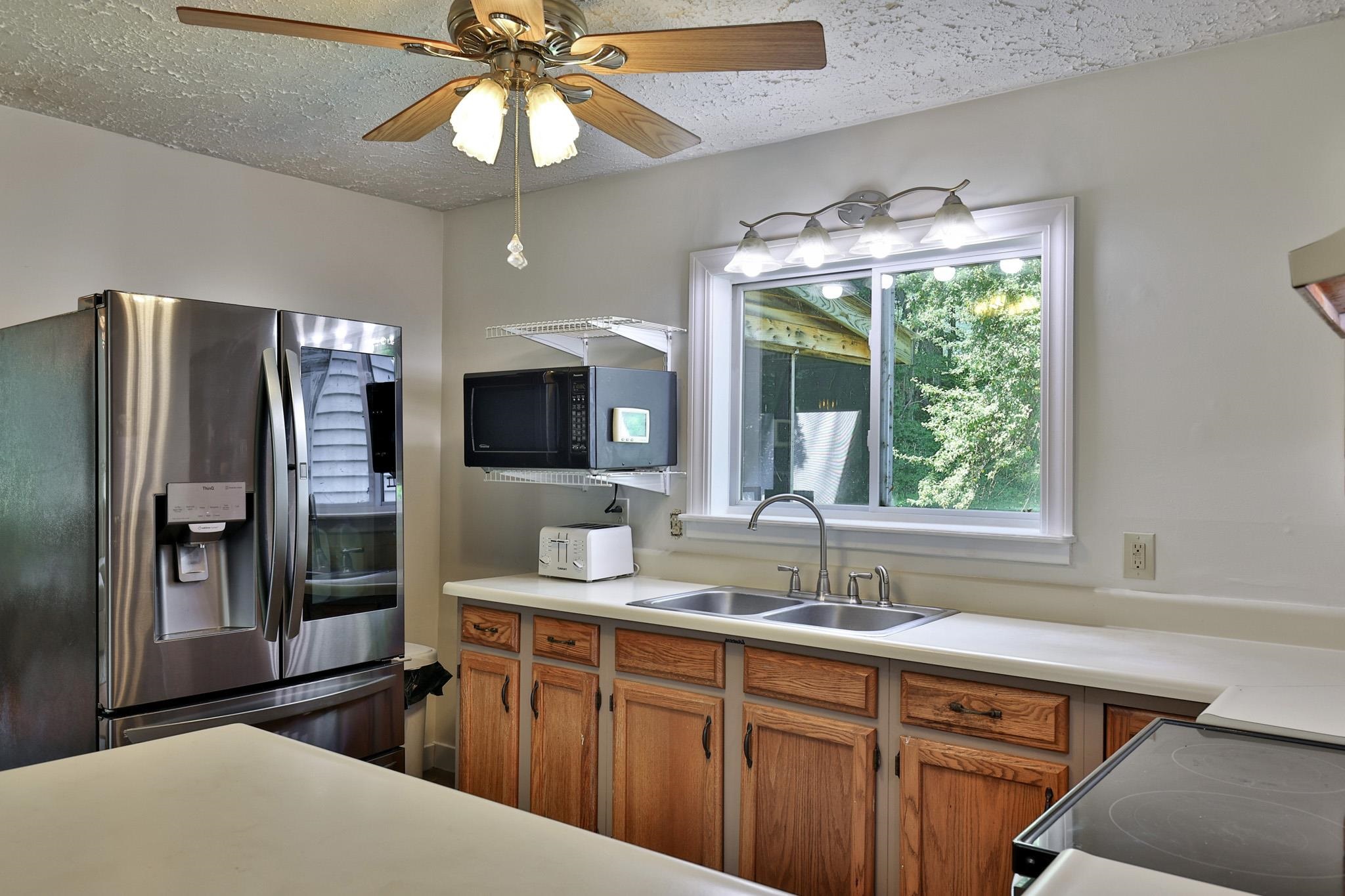 2140 Brandon Mountain Road Property Photo 9