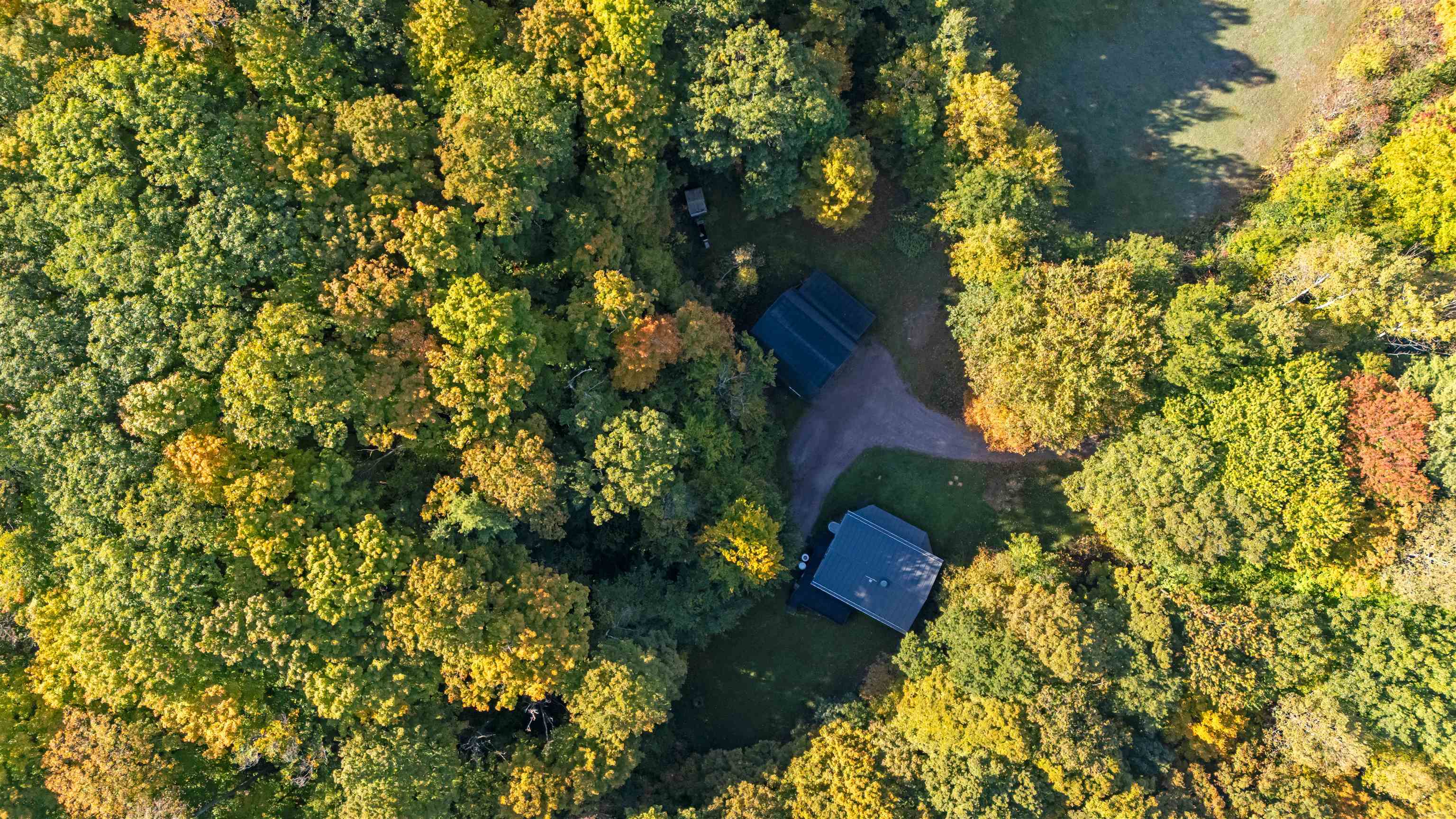 446 Sanderson Road Property Photo 2