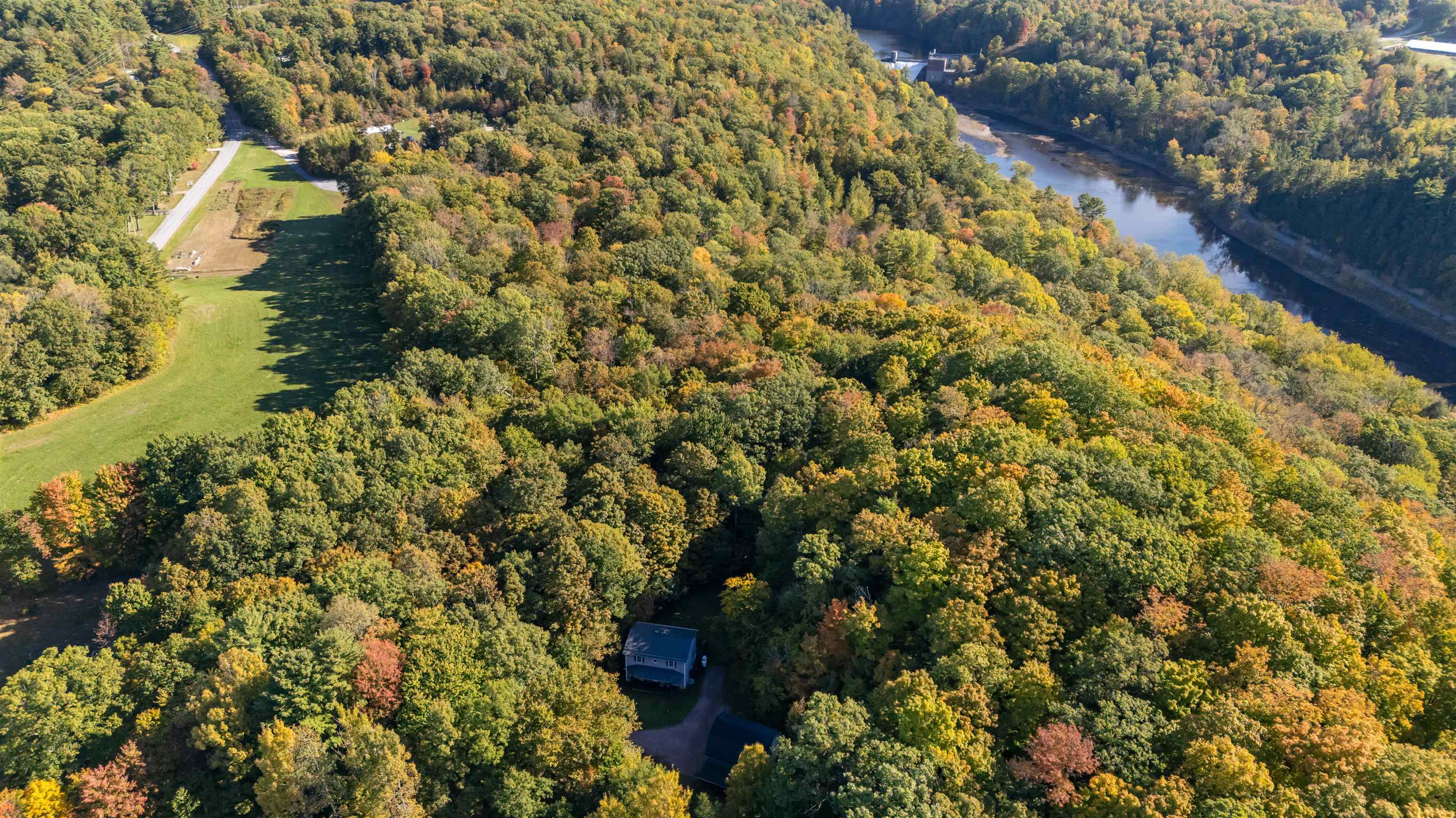 446 Sanderson Road Property Photo 4