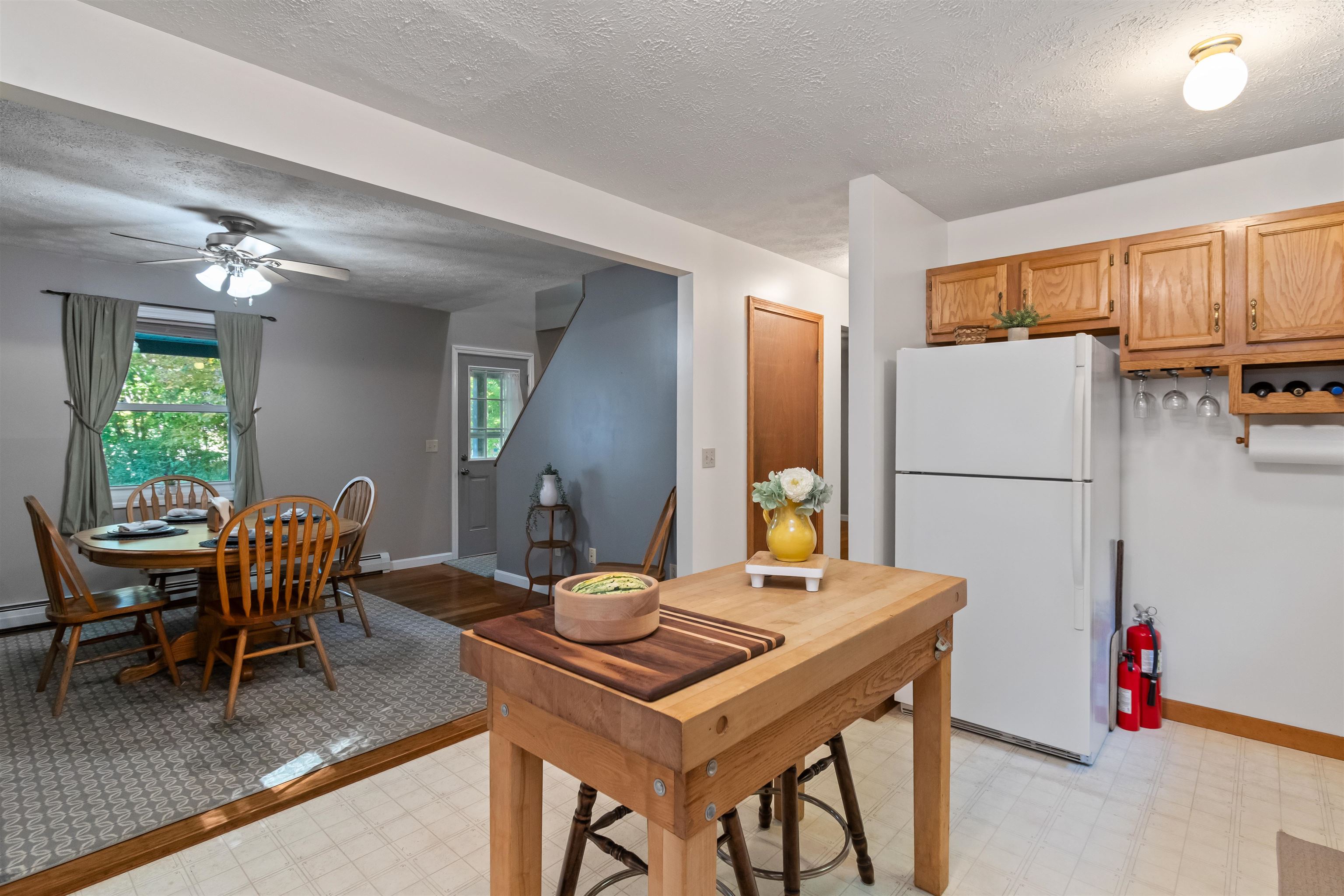 446 Sanderson Road Property Photo 5