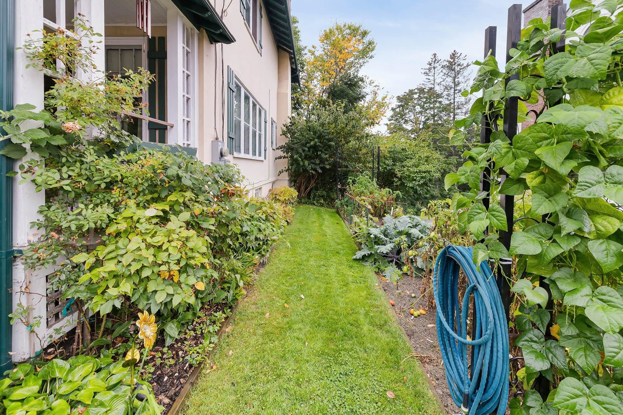 91 Tremont Street Property Photo 2