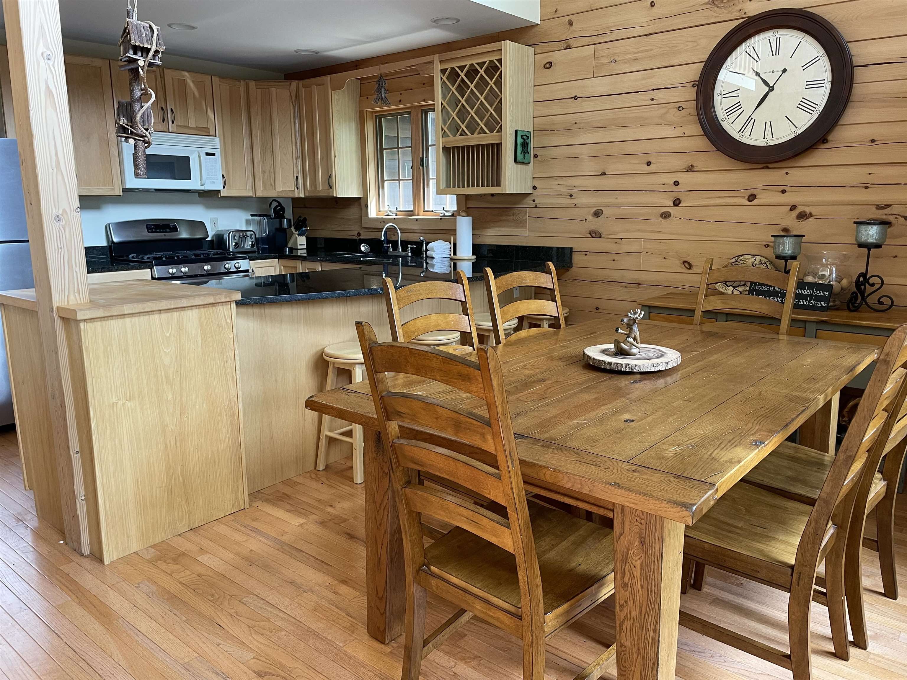 2 Aspen Lane Property Photo 5