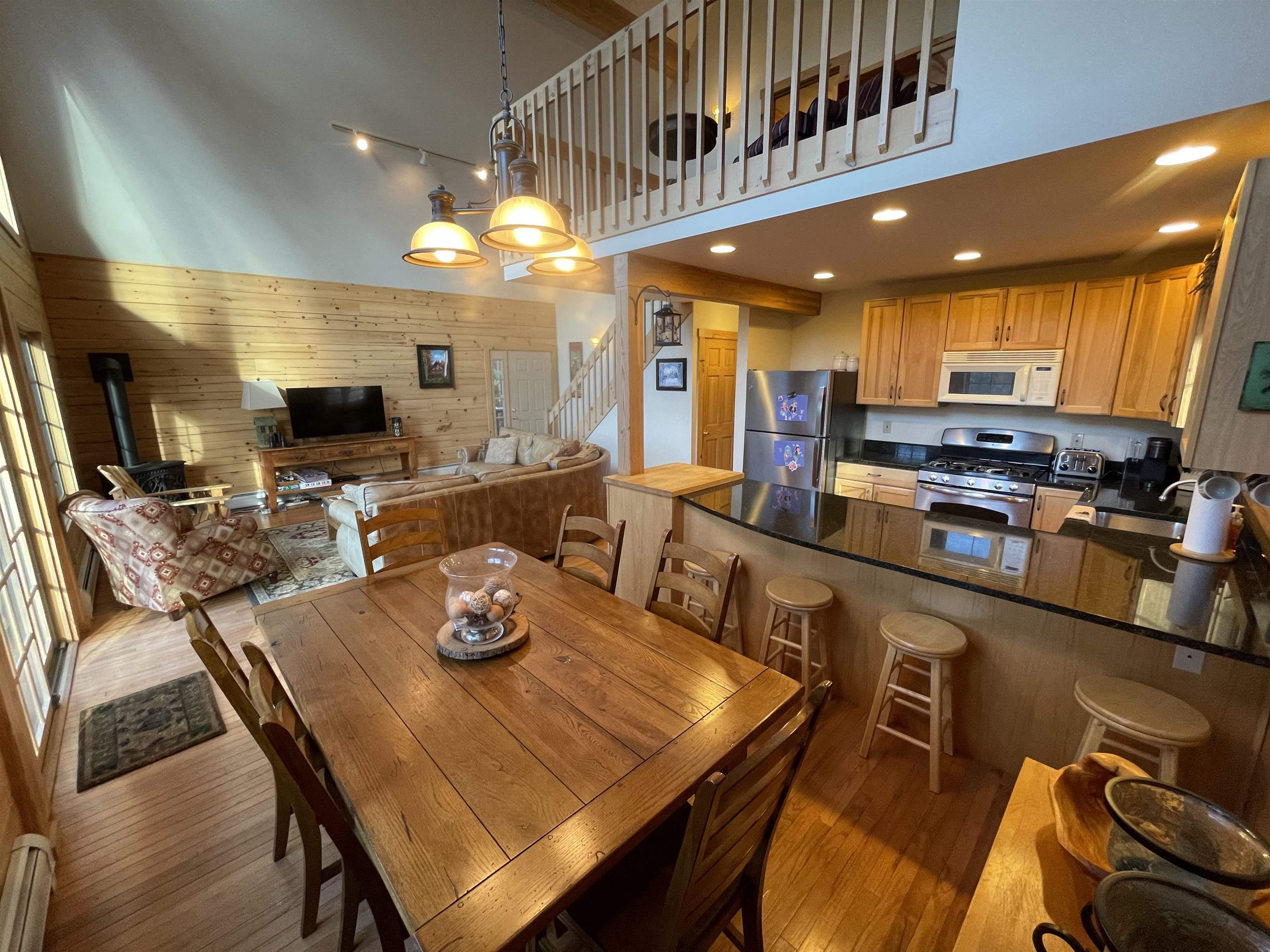 2 Aspen Lane Property Photo 6