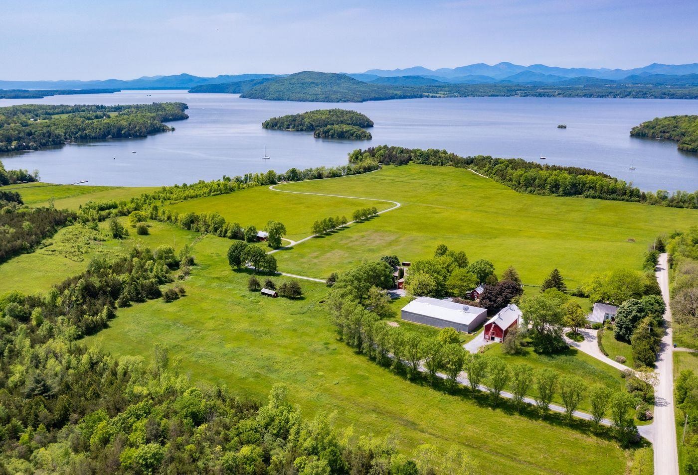 1028 Converse Bay Road Property Photo 2