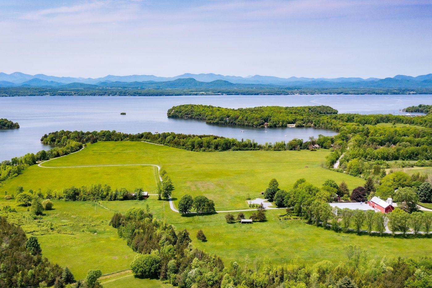 1028 Converse Bay Road Property Photo 29