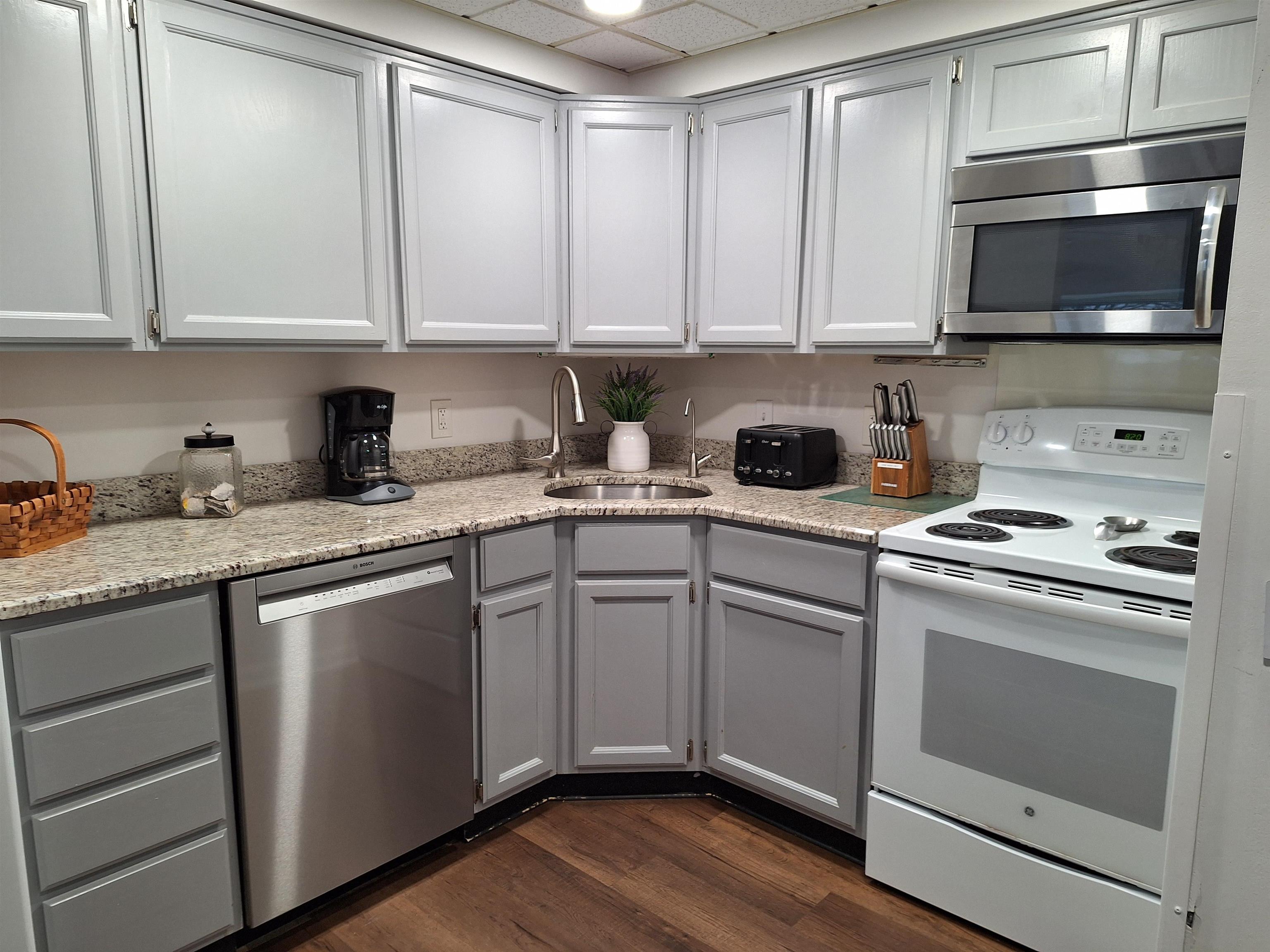 137 East Mountain Road Property Photo 9