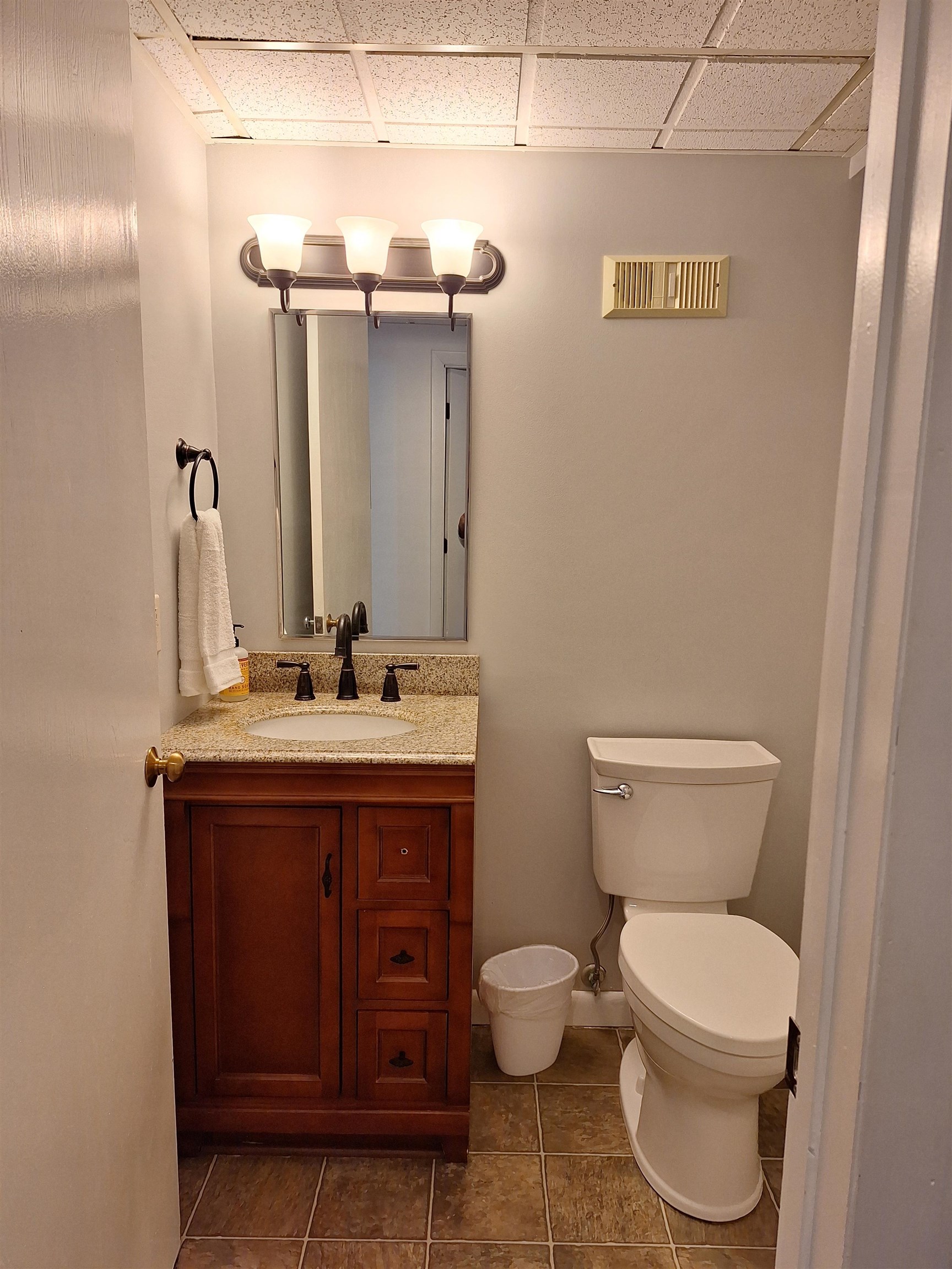 137 East Mountain Road Property Photo 24