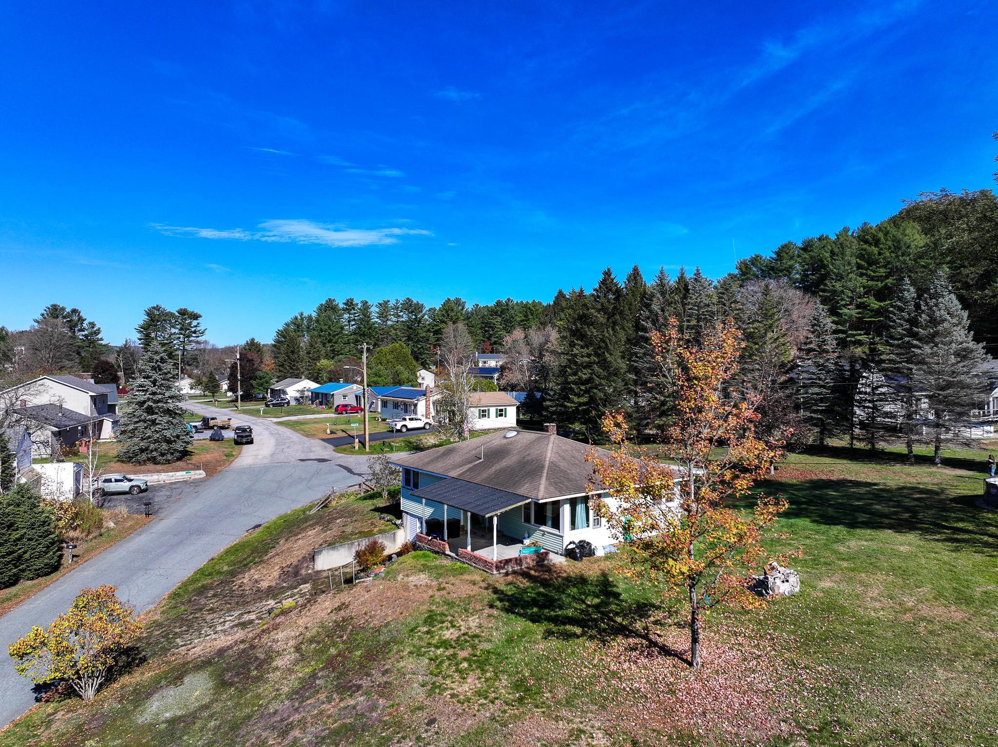 96 Stetson Terrace Property Photo 4