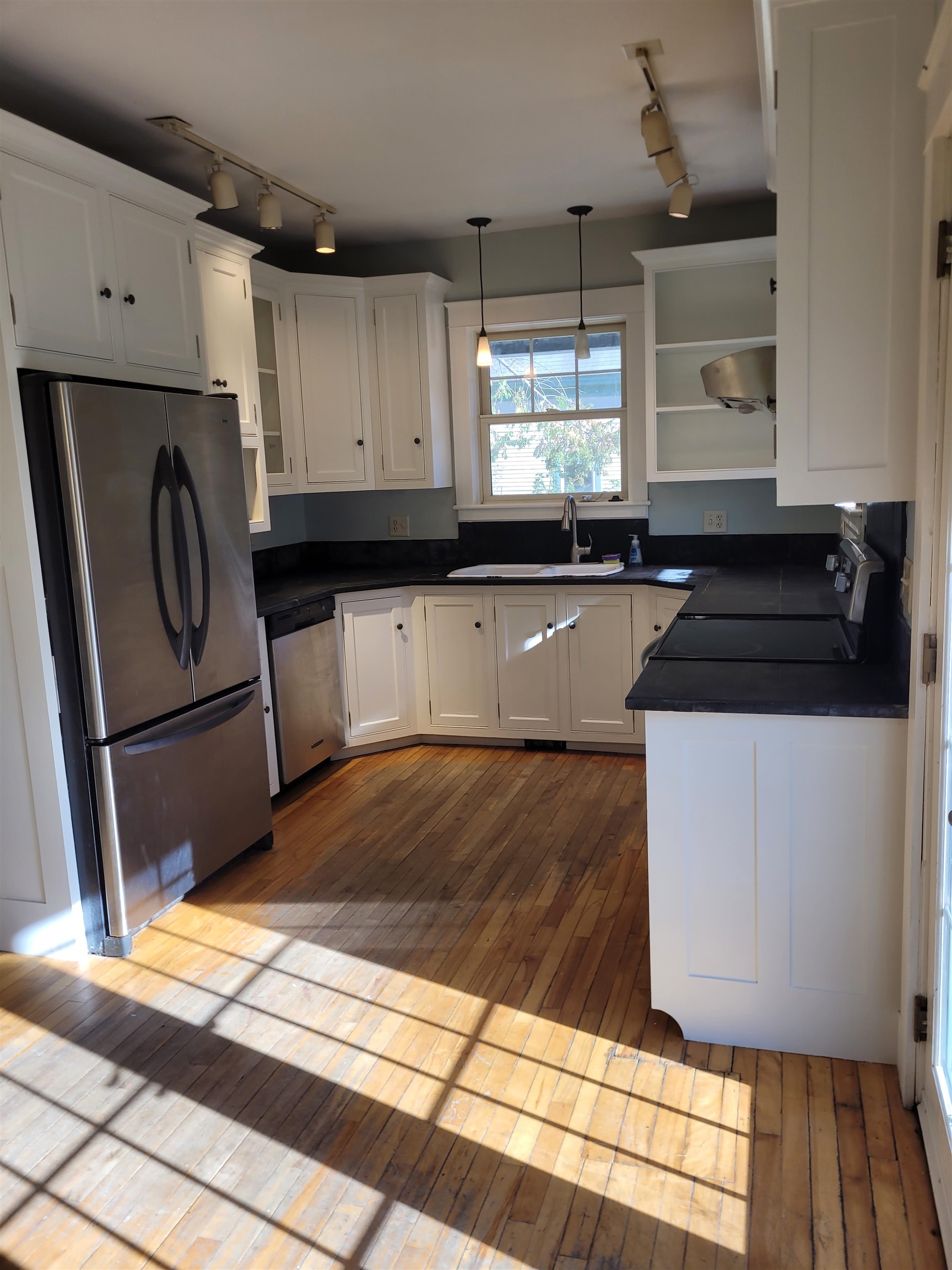 3 Pine Street Property Photo 19