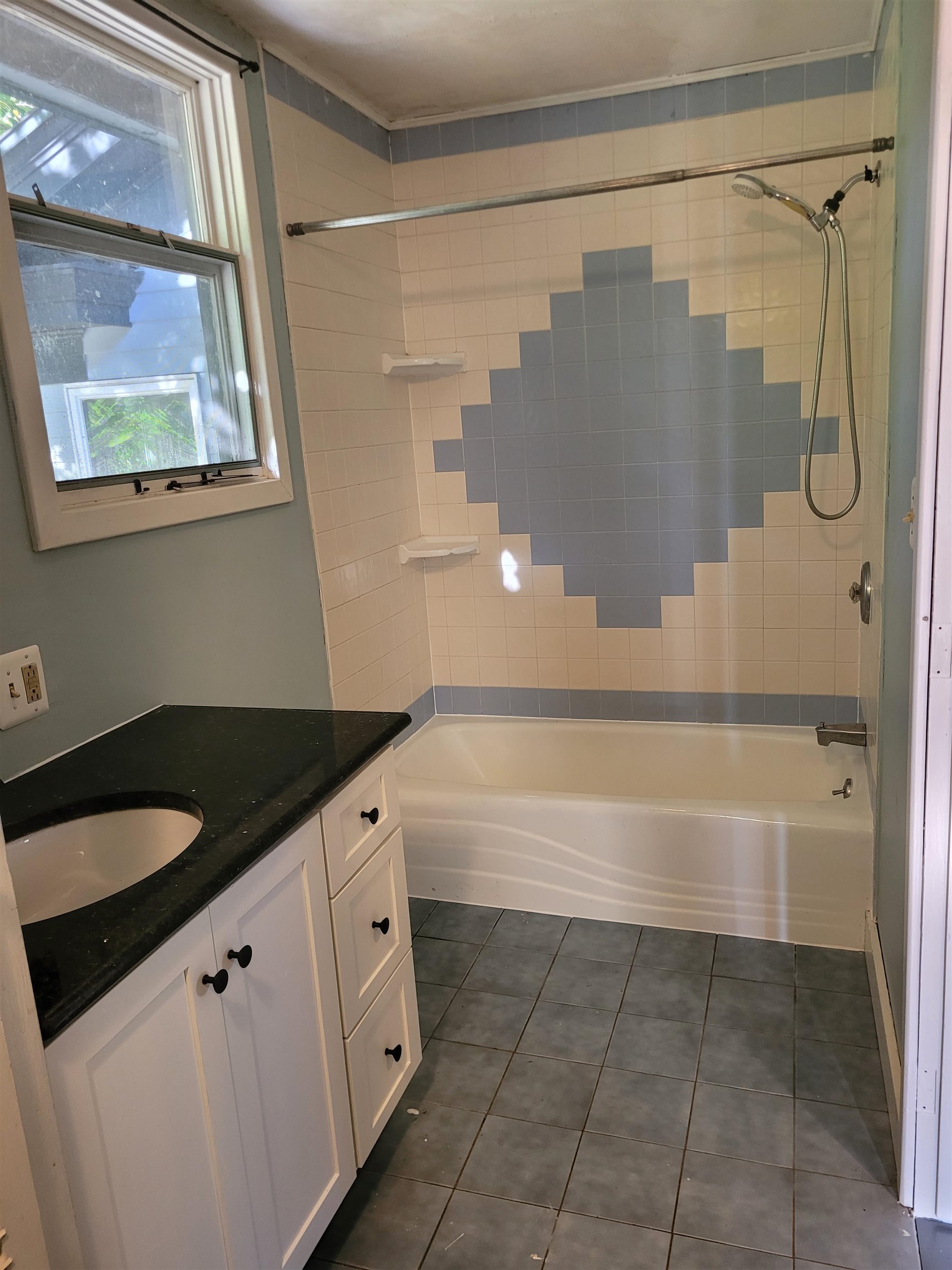 3 Pine Street Property Photo 27