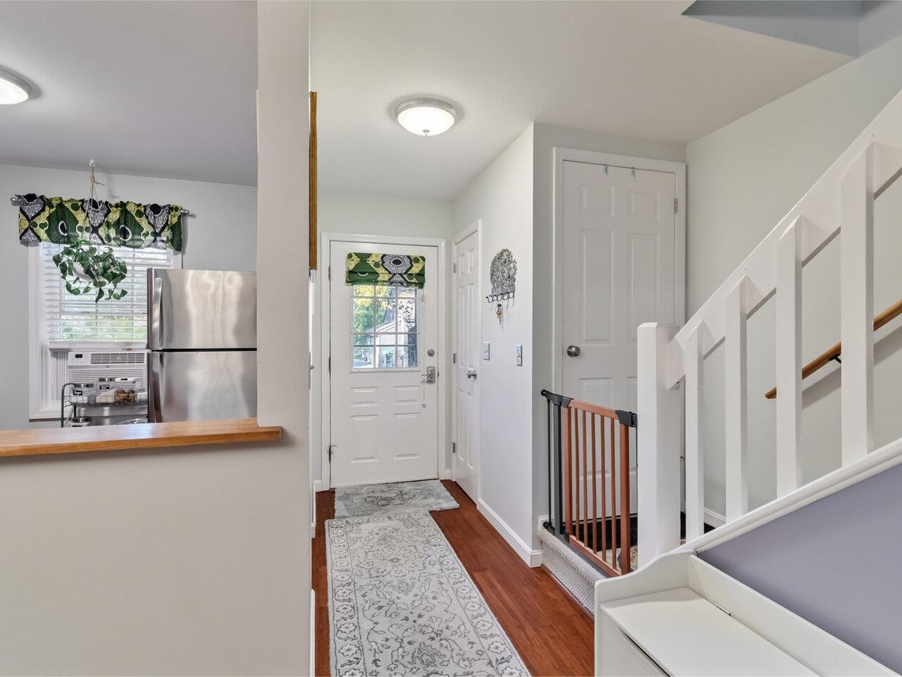 254 Twin Oaks Terrace Property Photo 3