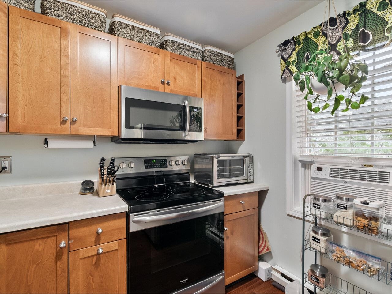 254 Twin Oaks Terrace Property Photo 5